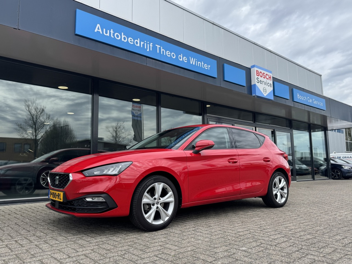Seat Seat Leon 1.0 TSI Reference | LED | Clima | Cruise | CarPlay | DAB 2022 - voorkant