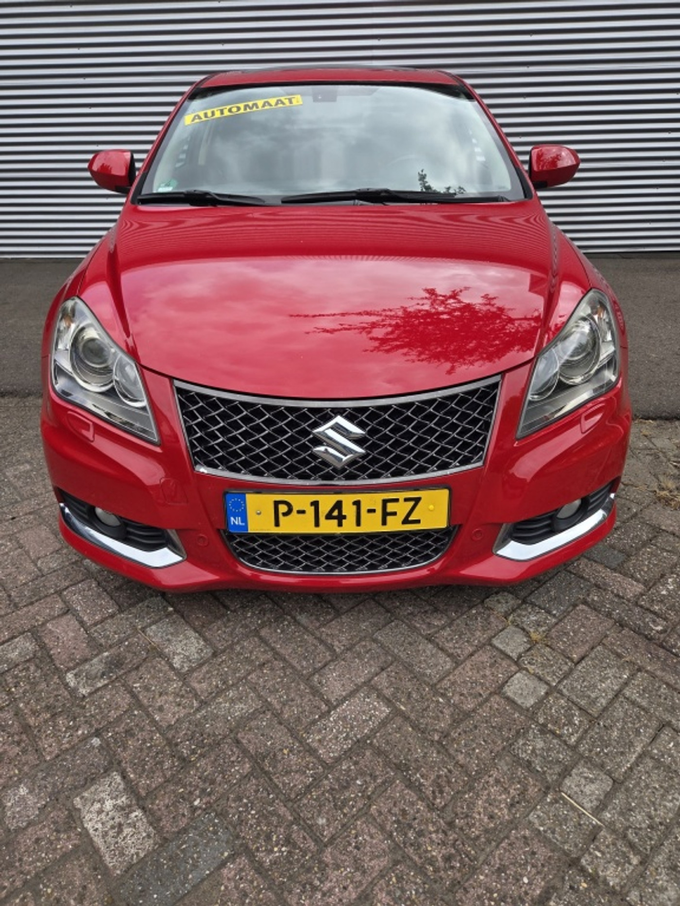 Foto van Suzuki Kizashi