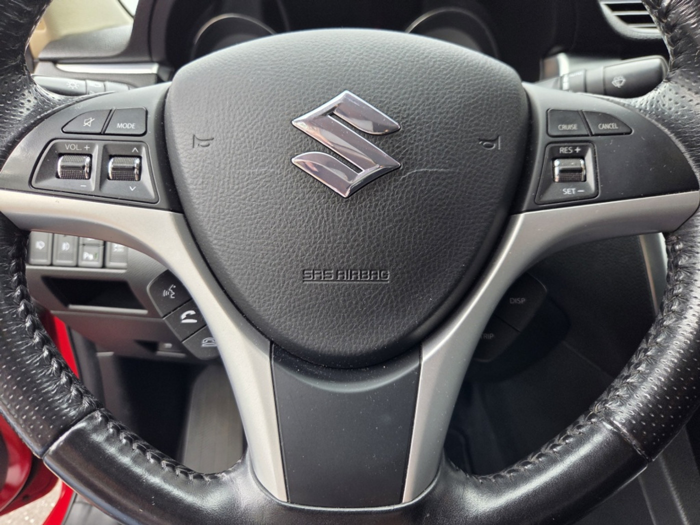 Foto van Suzuki Kizashi