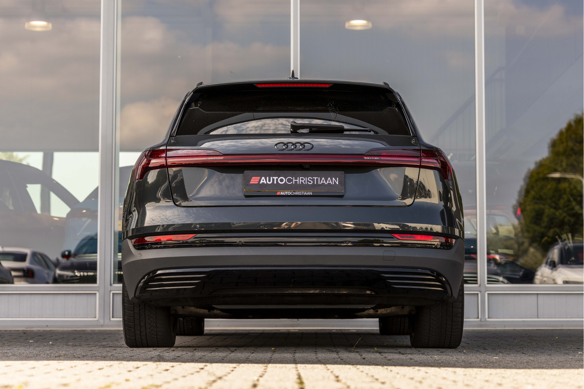 Foto van Audi E-tron 55