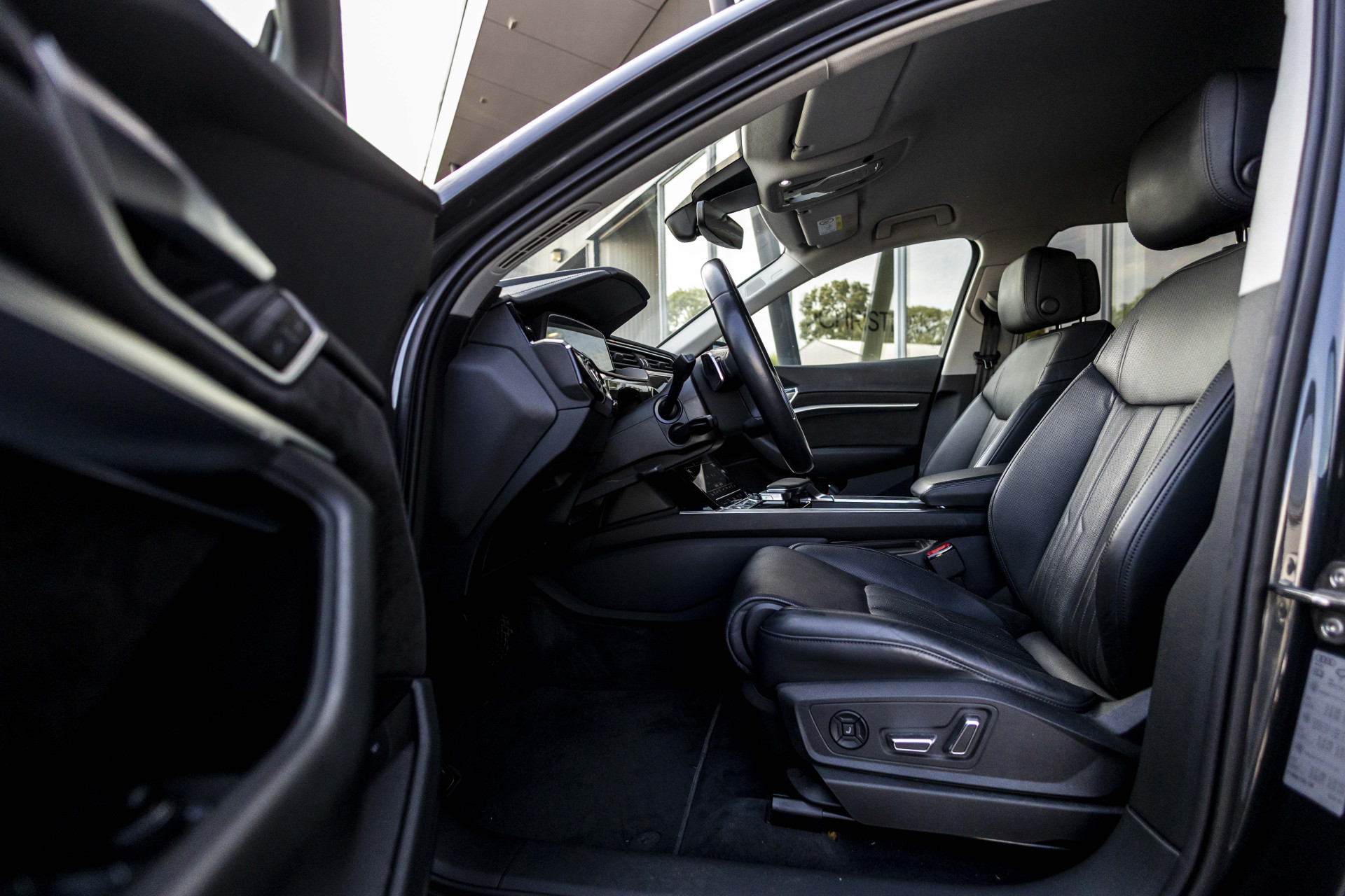 Foto van Audi E-tron 55
