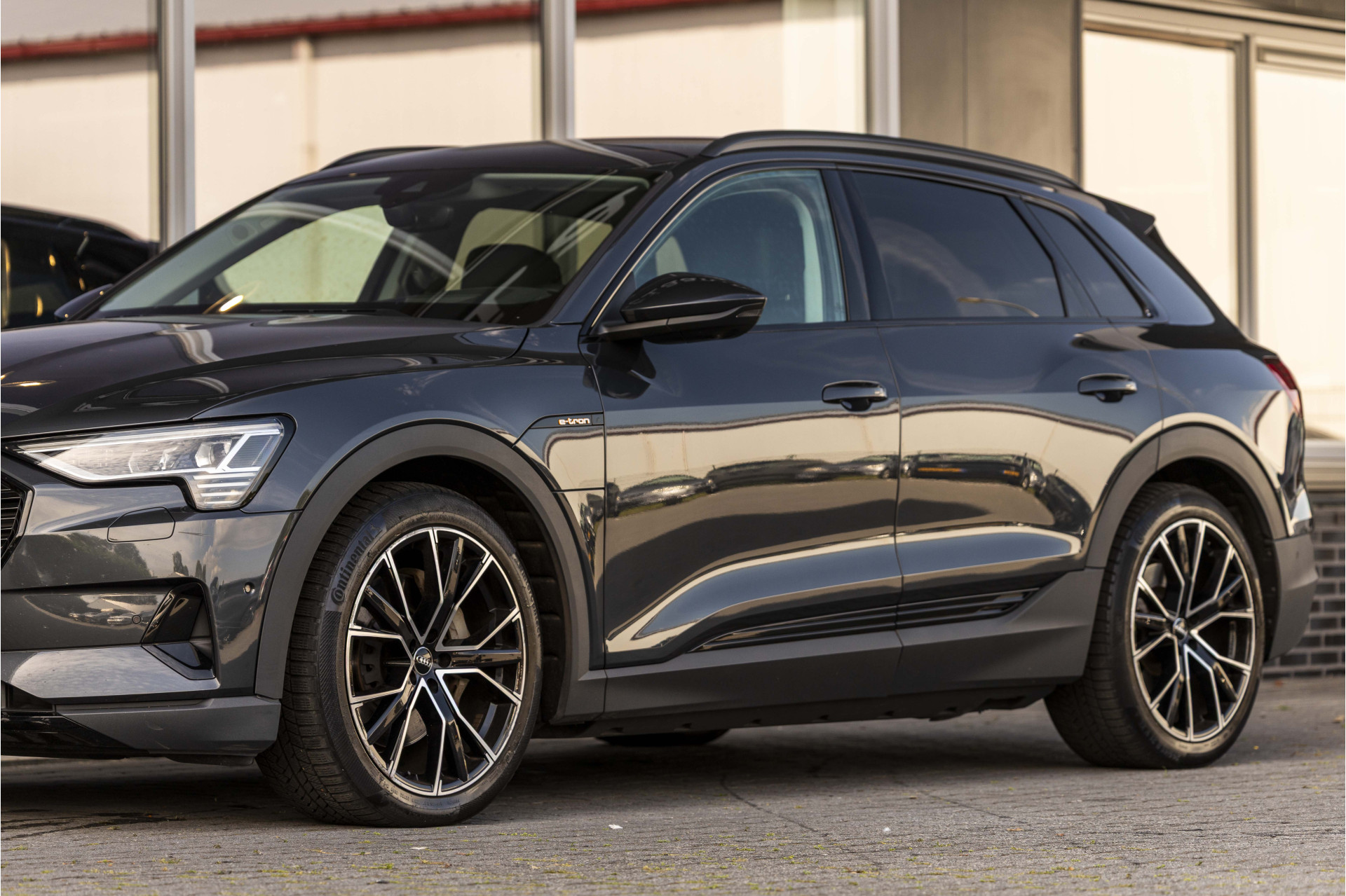 Foto van Audi E-tron 55
