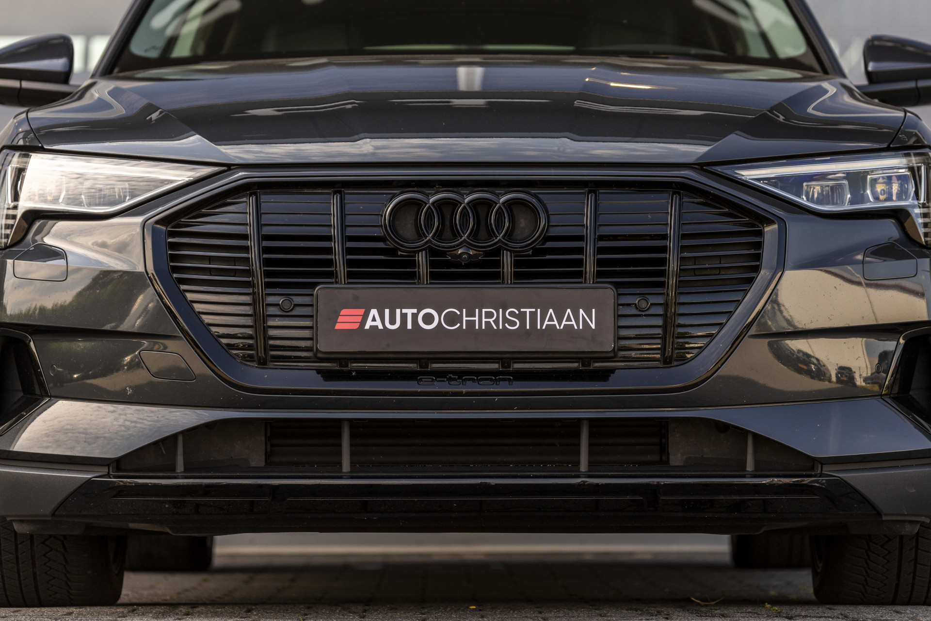 Foto van Audi E-tron 55