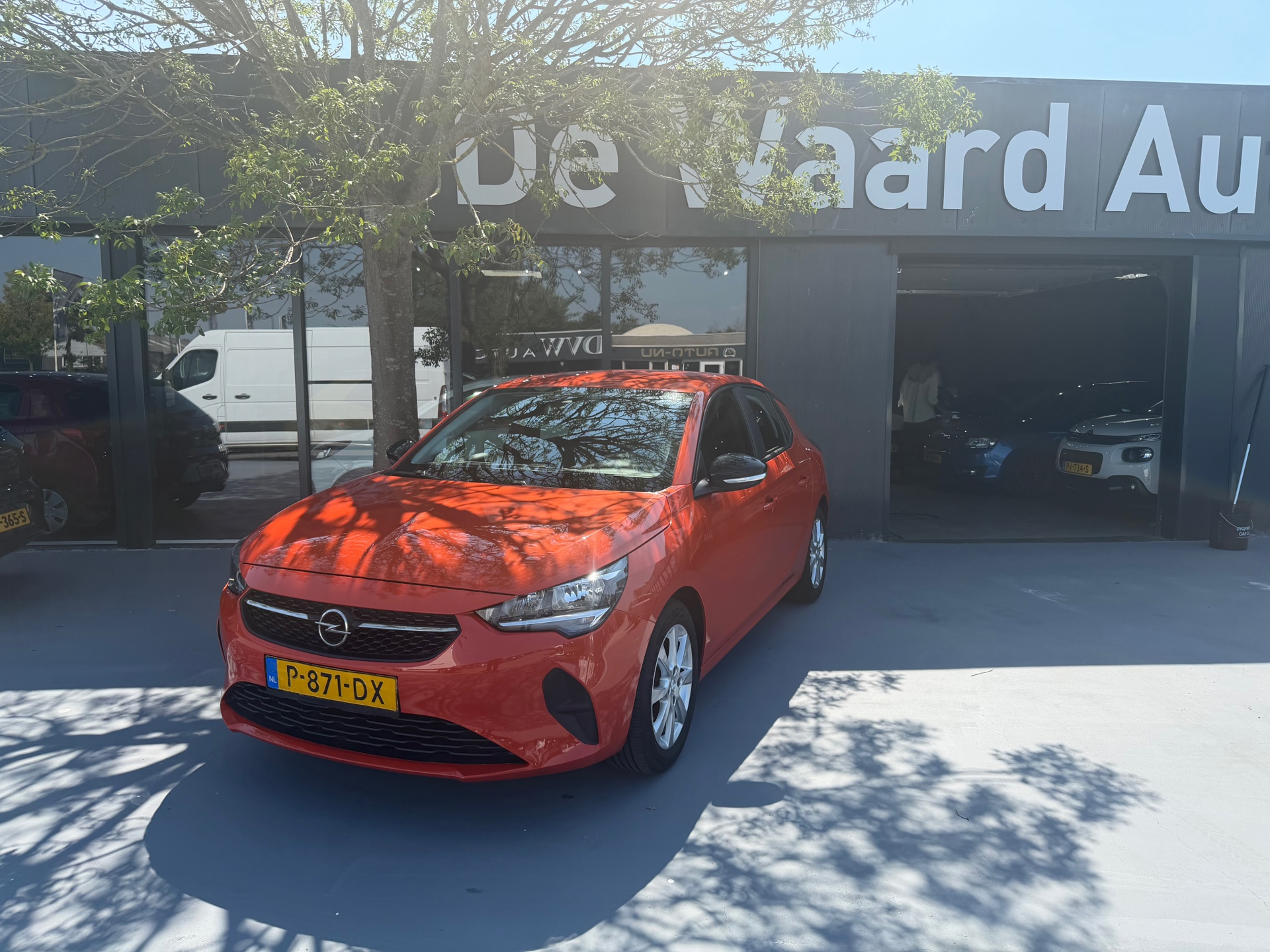 Opel Corsa 1.2 Edition/airco/cruise/LM velgen/Camra/pdc achter/eerste eigenaar/NAP/12 maanden garantie 2022 - voorkant