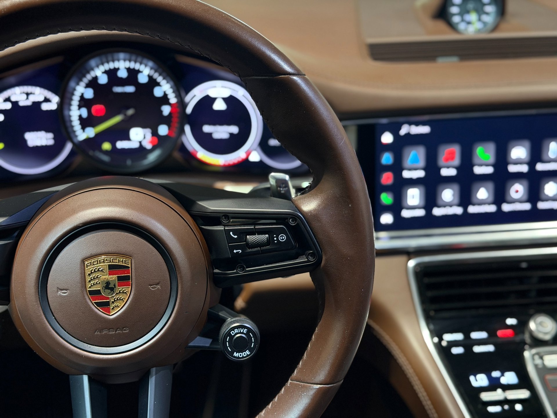 Foto van Porsche Panamera 4 E-hybrid