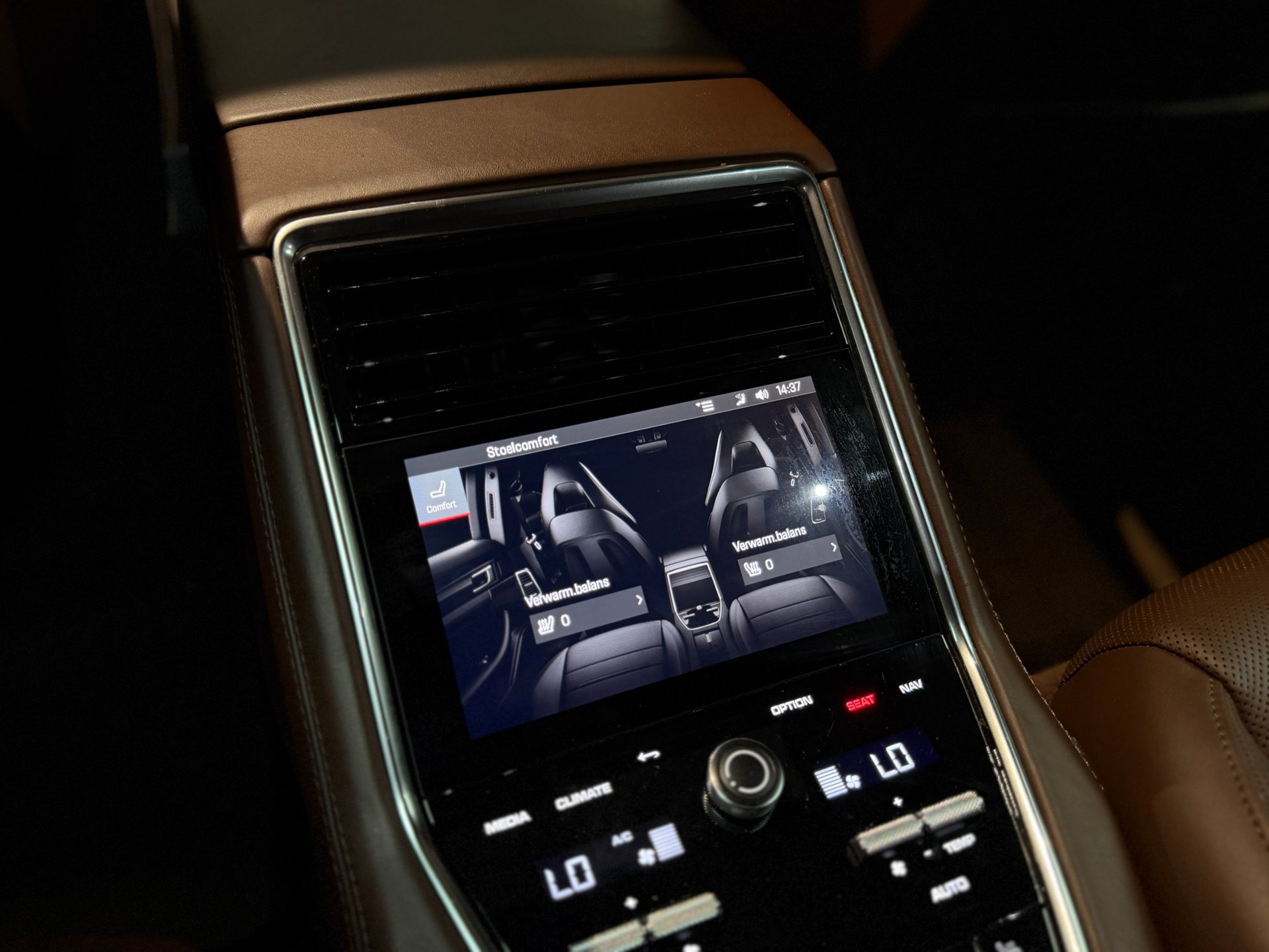 Foto van Porsche Panamera 4 E-hybrid