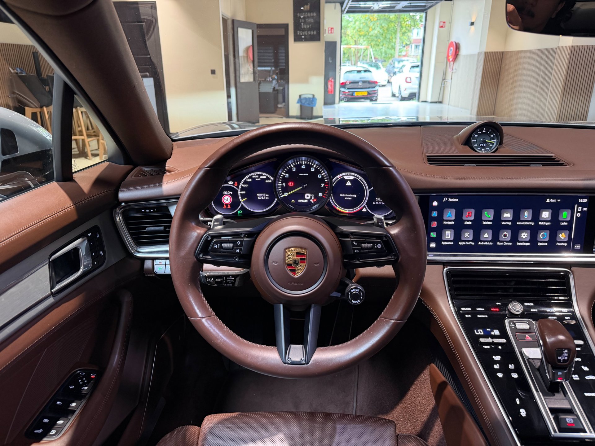 Foto van Porsche Panamera 4 E-hybrid