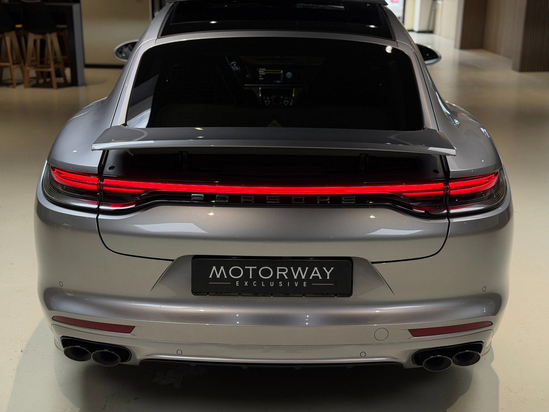 Foto van Porsche Panamera 4 E-hybrid