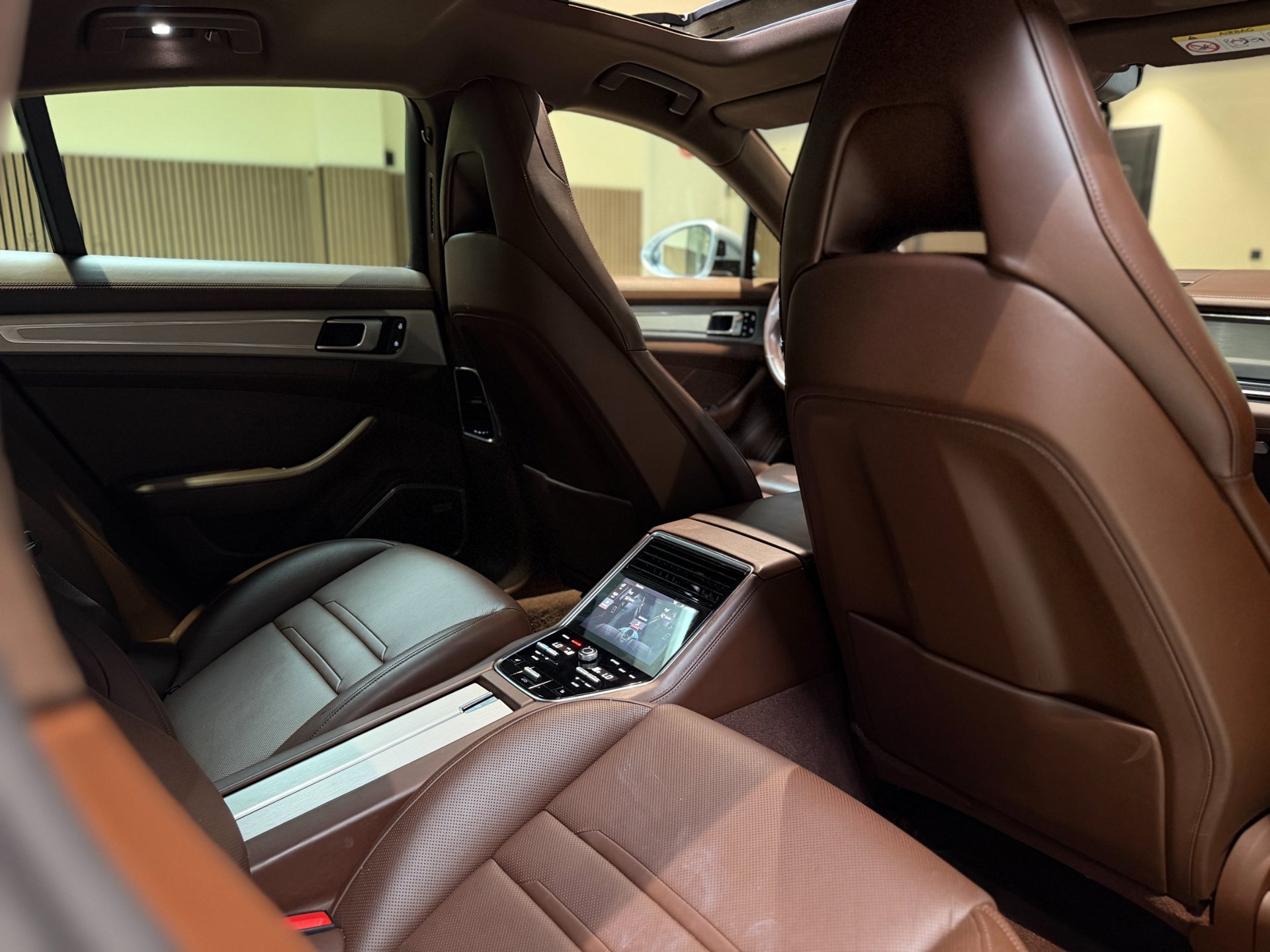Foto van Porsche Panamera 4 E-hybrid