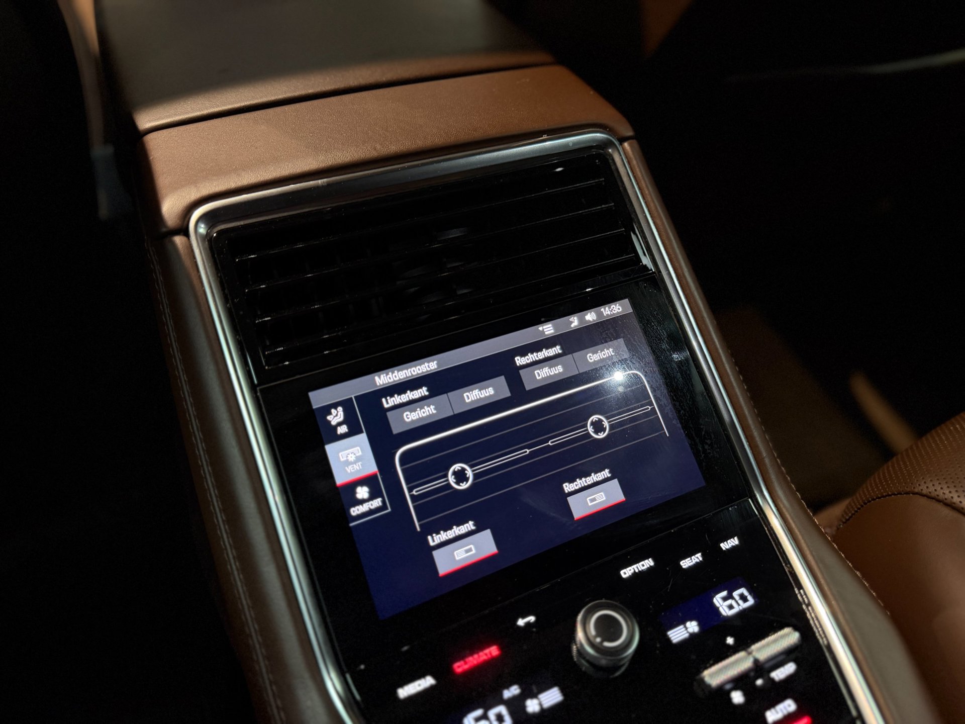Foto van Porsche Panamera 4 E-hybrid