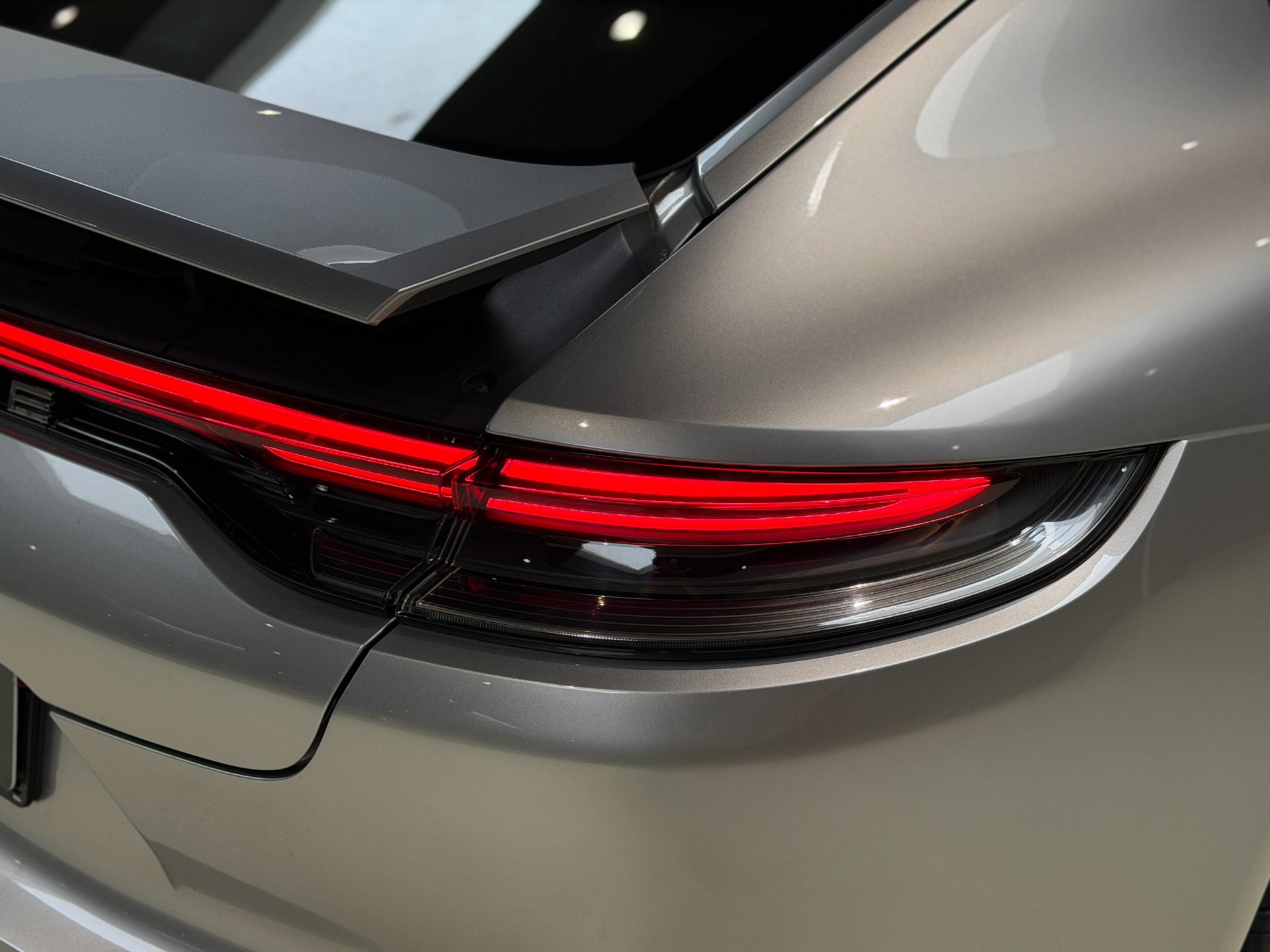 Foto van Porsche Panamera 4 E-hybrid