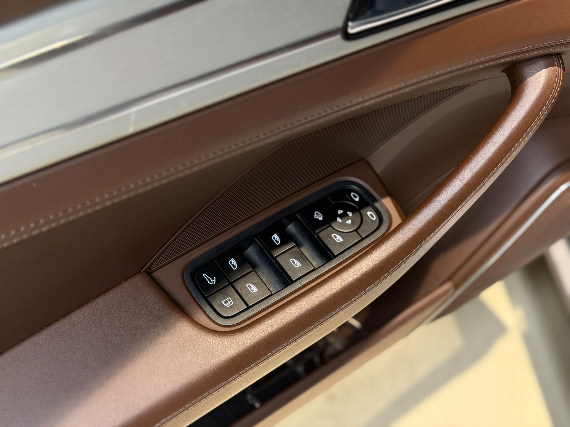 Foto van Porsche Panamera 4 E-hybrid