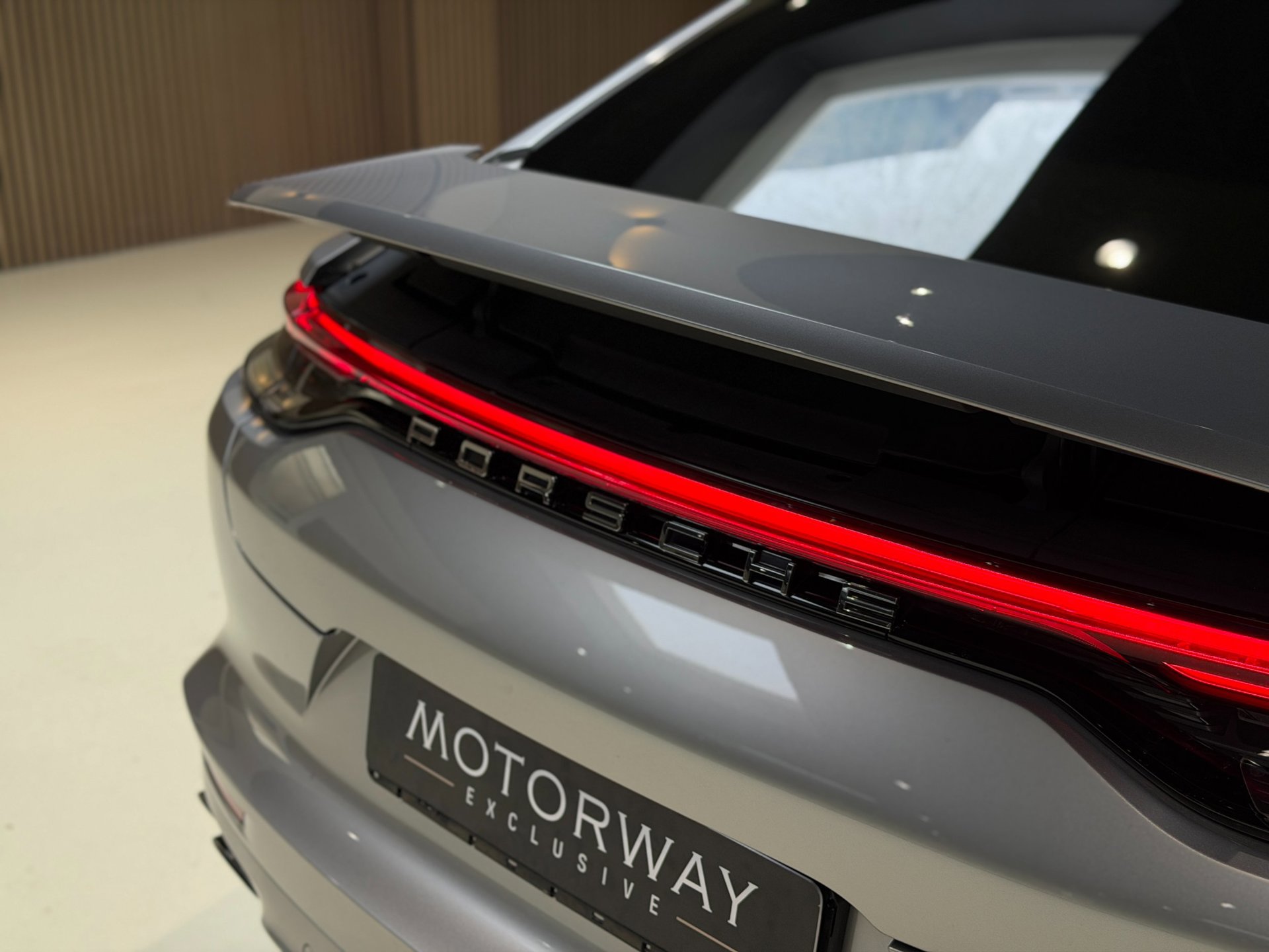 Foto van Porsche Panamera 4 E-hybrid