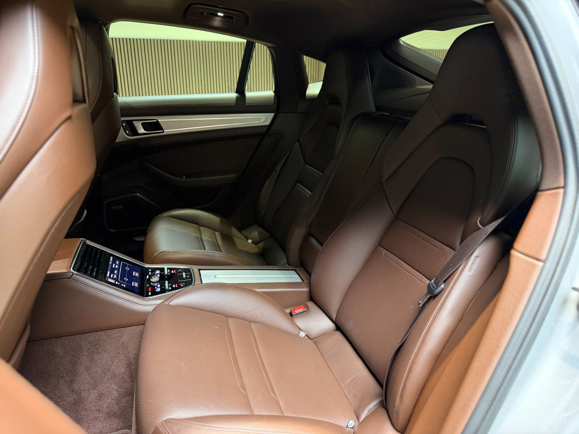Foto van Porsche Panamera 4 E-hybrid