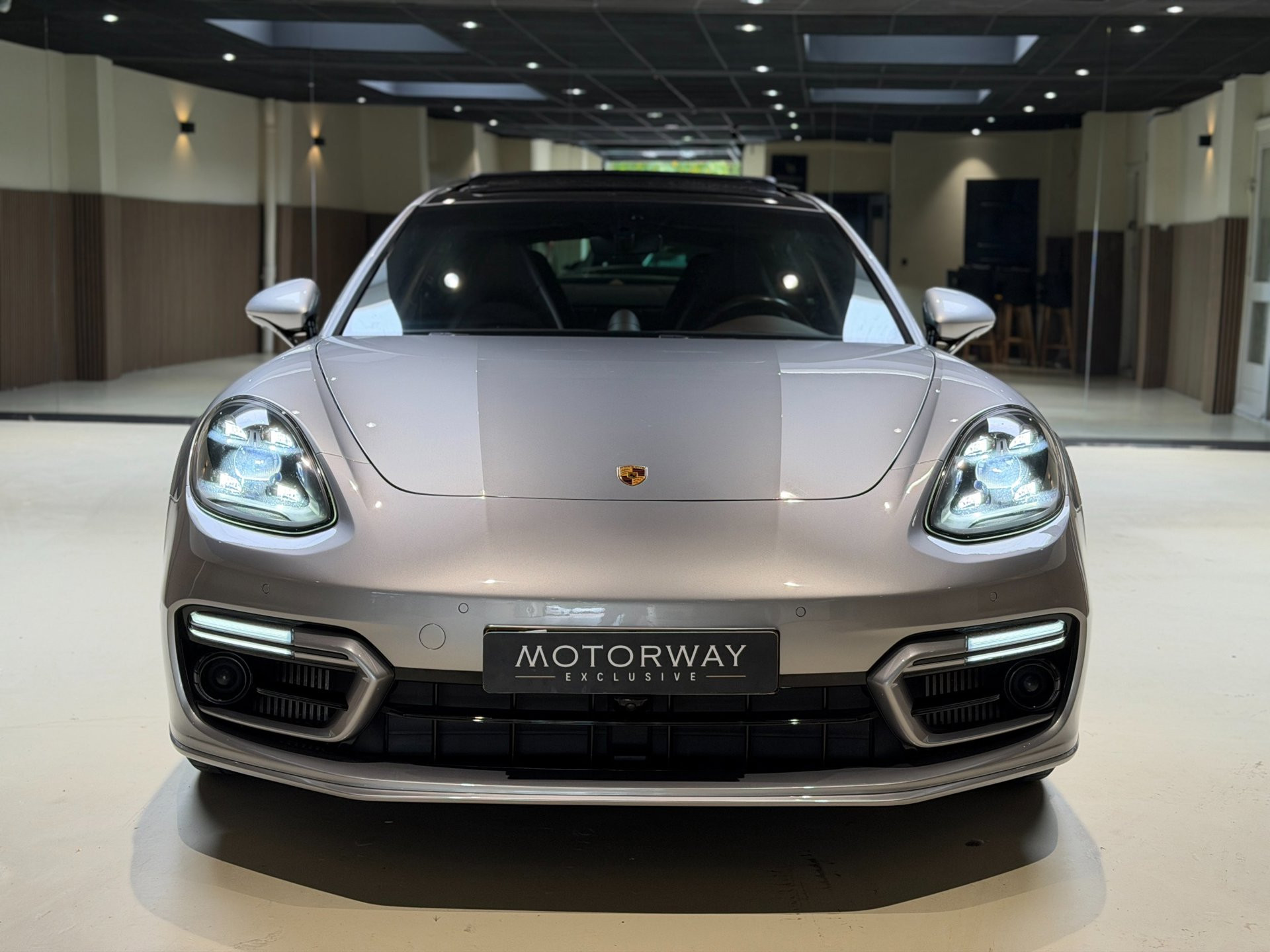Foto van Porsche Panamera 4 E-hybrid