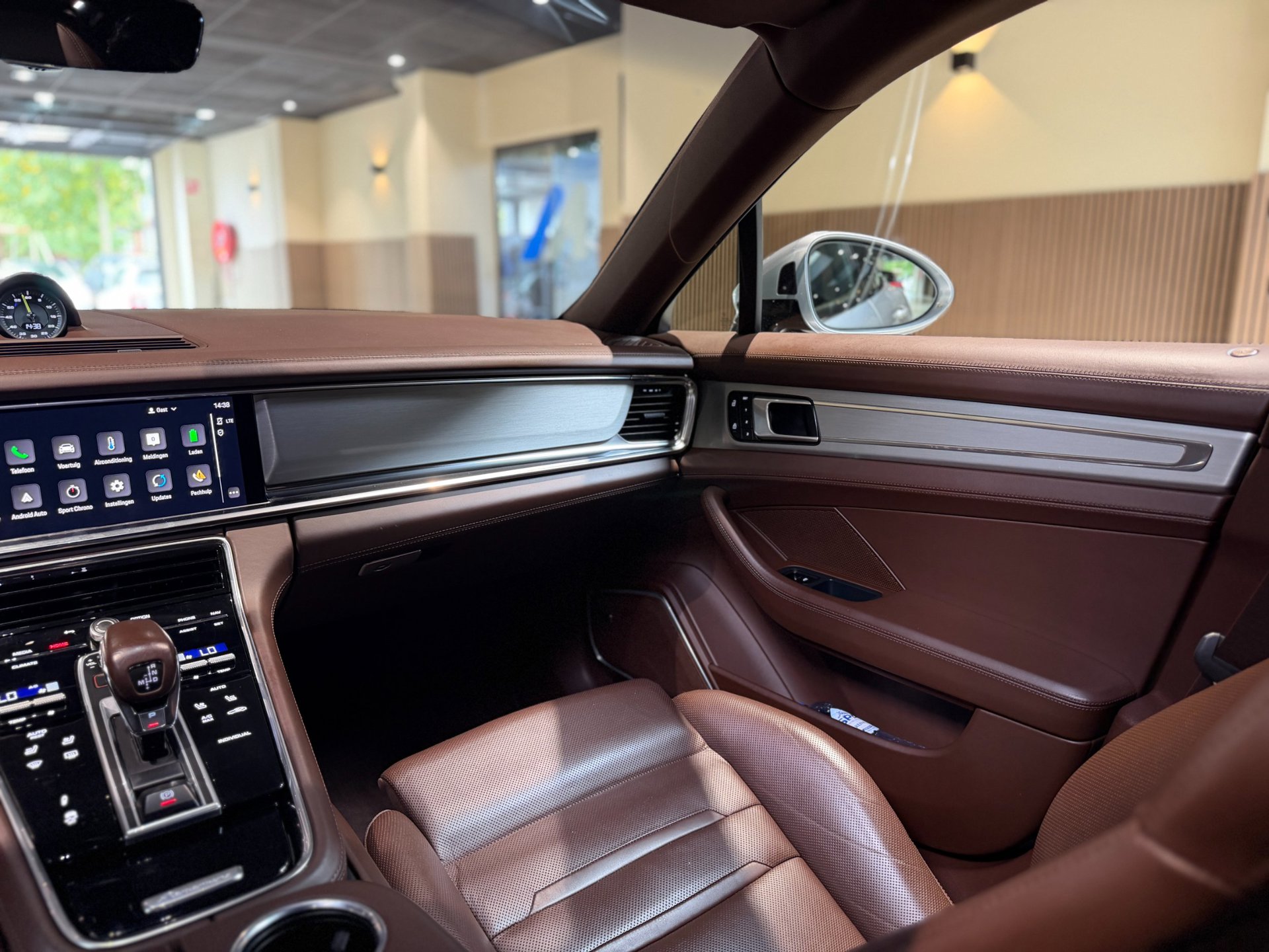 Foto van Porsche Panamera 4 E-hybrid