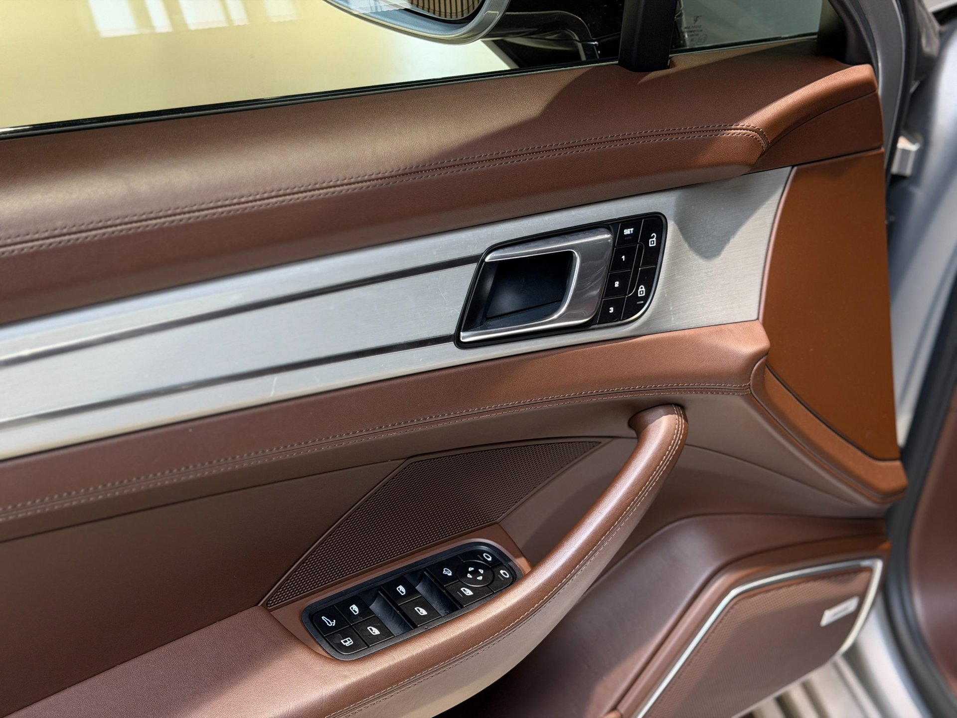Foto van Porsche Panamera 4 E-hybrid
