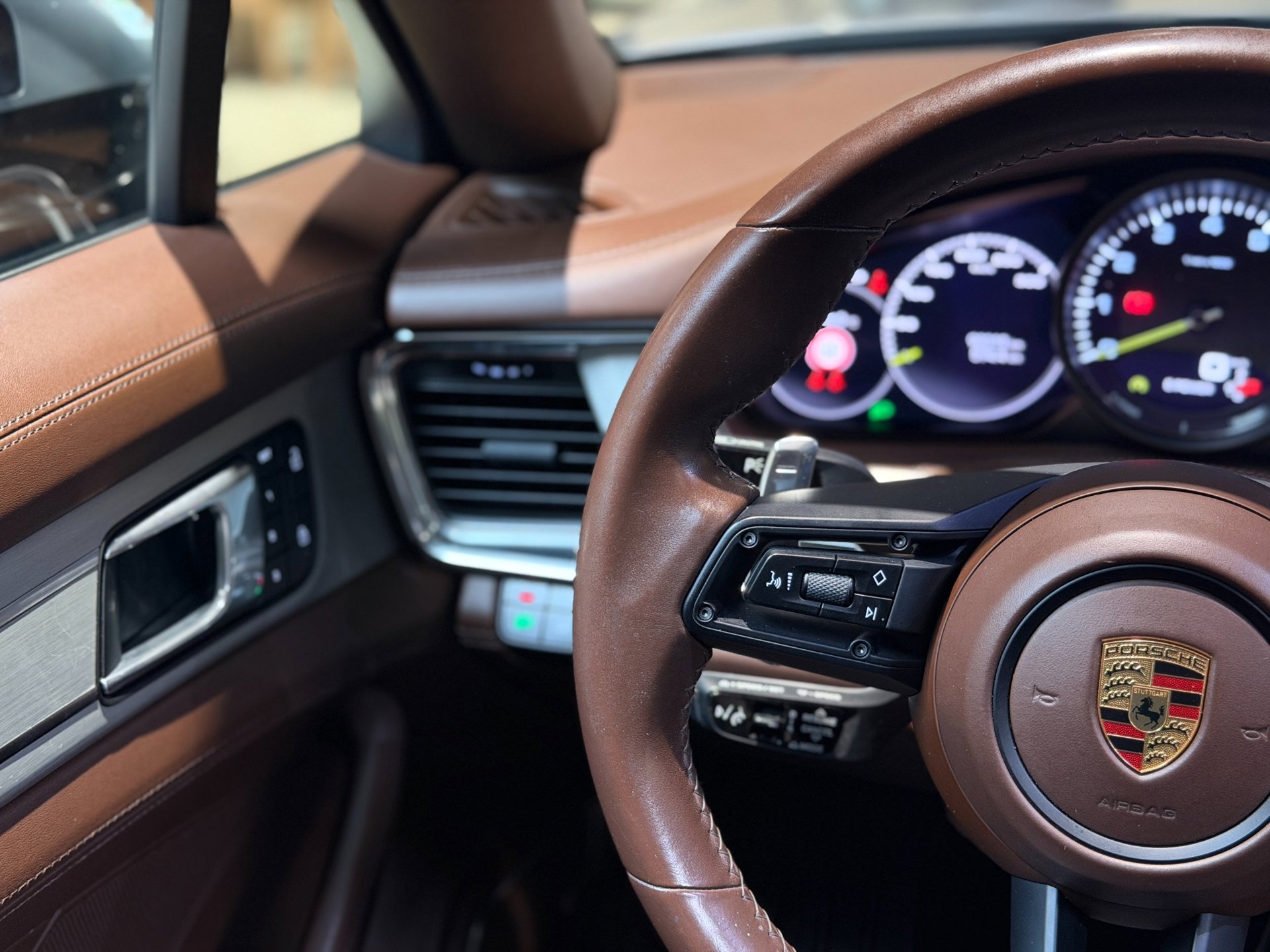Foto van Porsche Panamera 4 E-hybrid