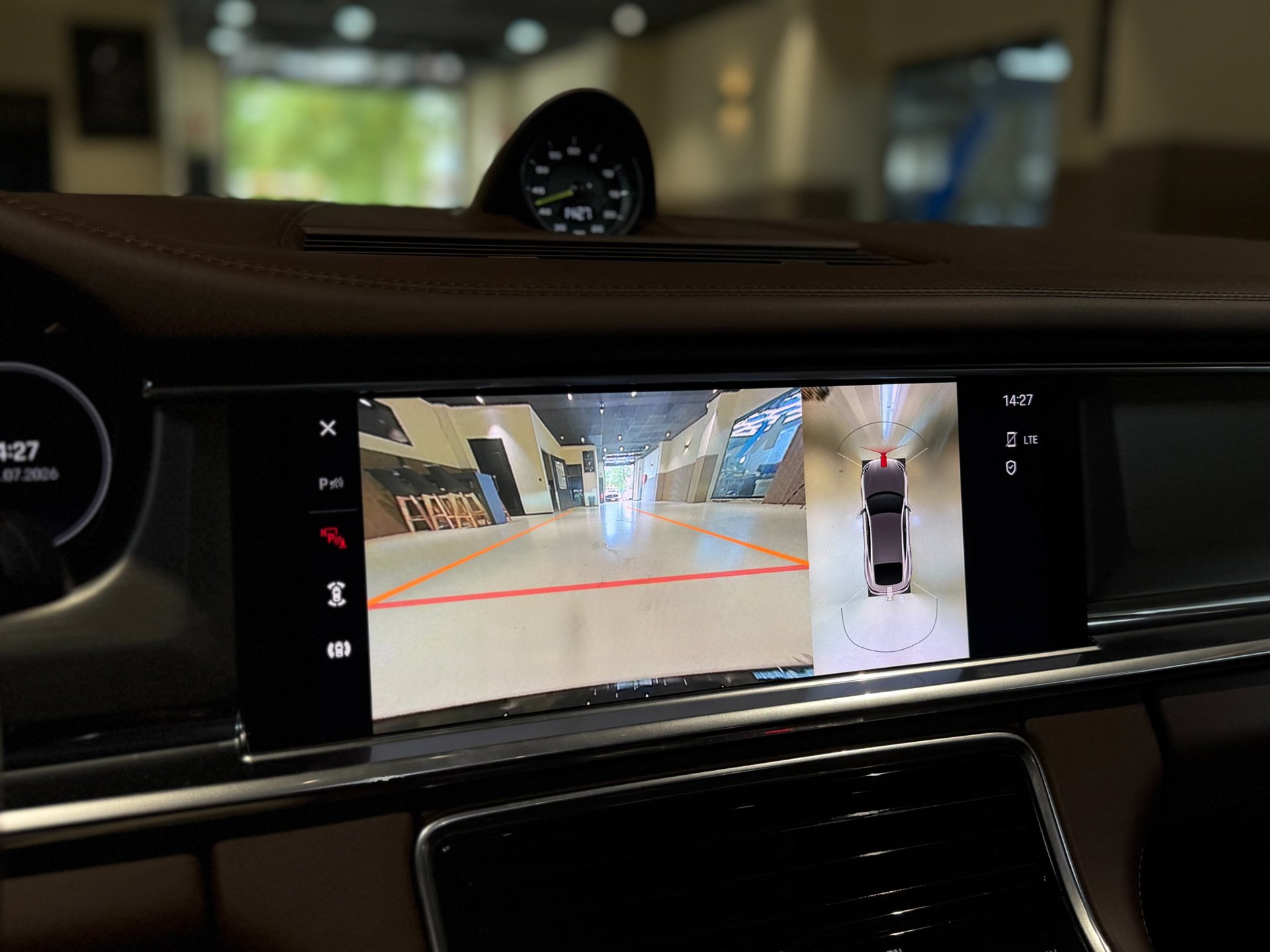 Foto van Porsche Panamera 4 E-hybrid