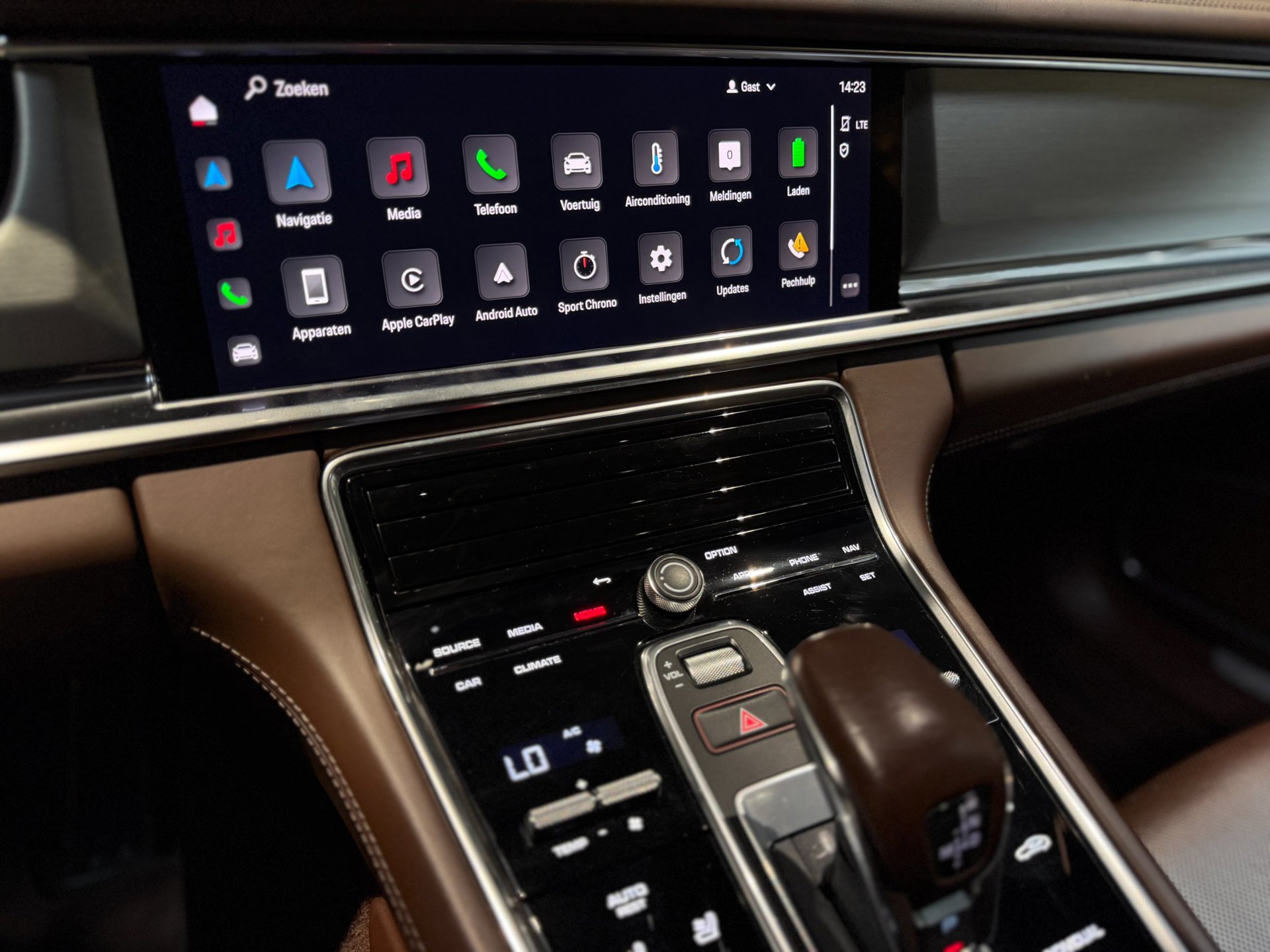 Foto van Porsche Panamera 4 E-hybrid