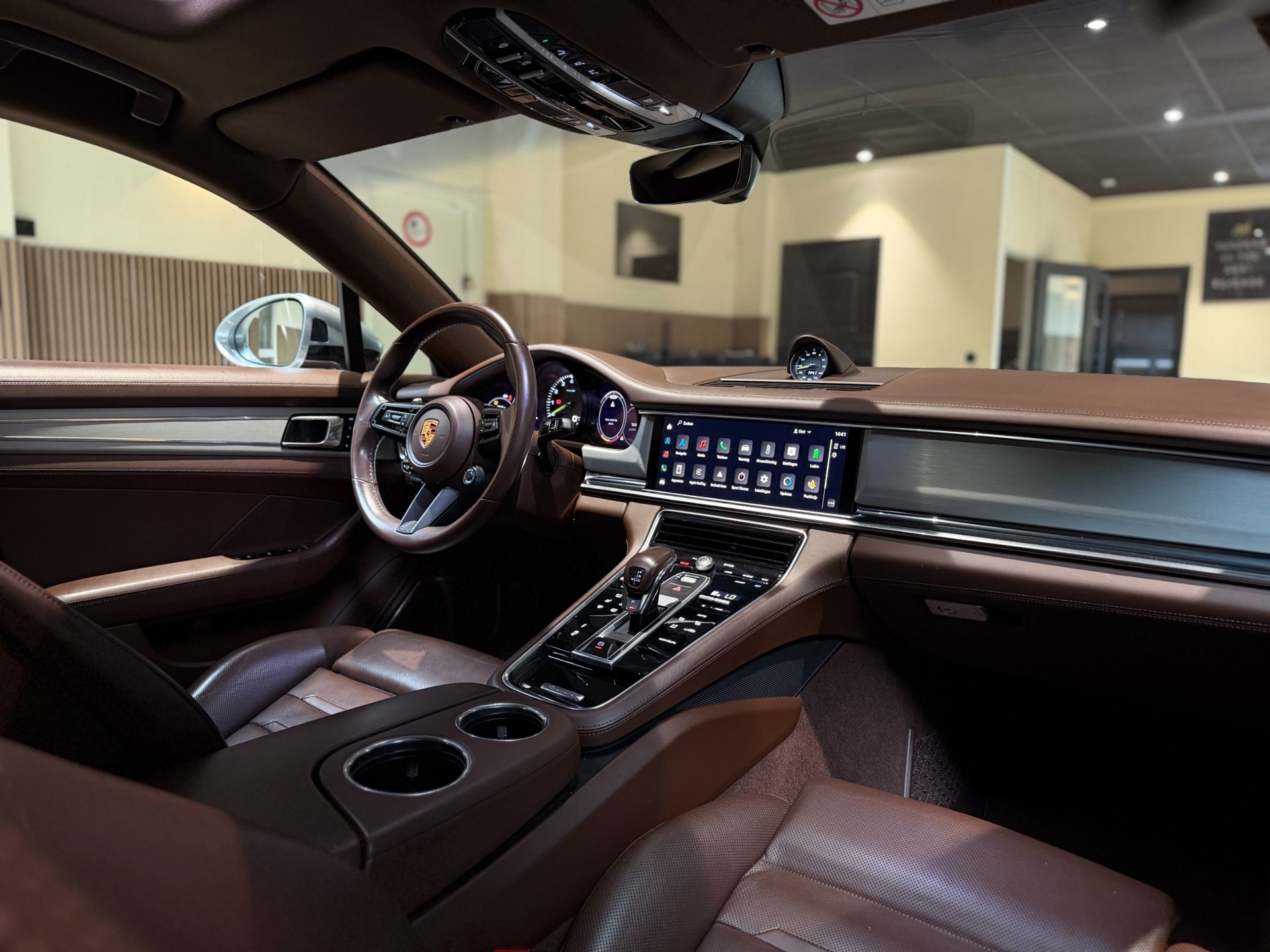 Foto van Porsche Panamera 4 E-hybrid