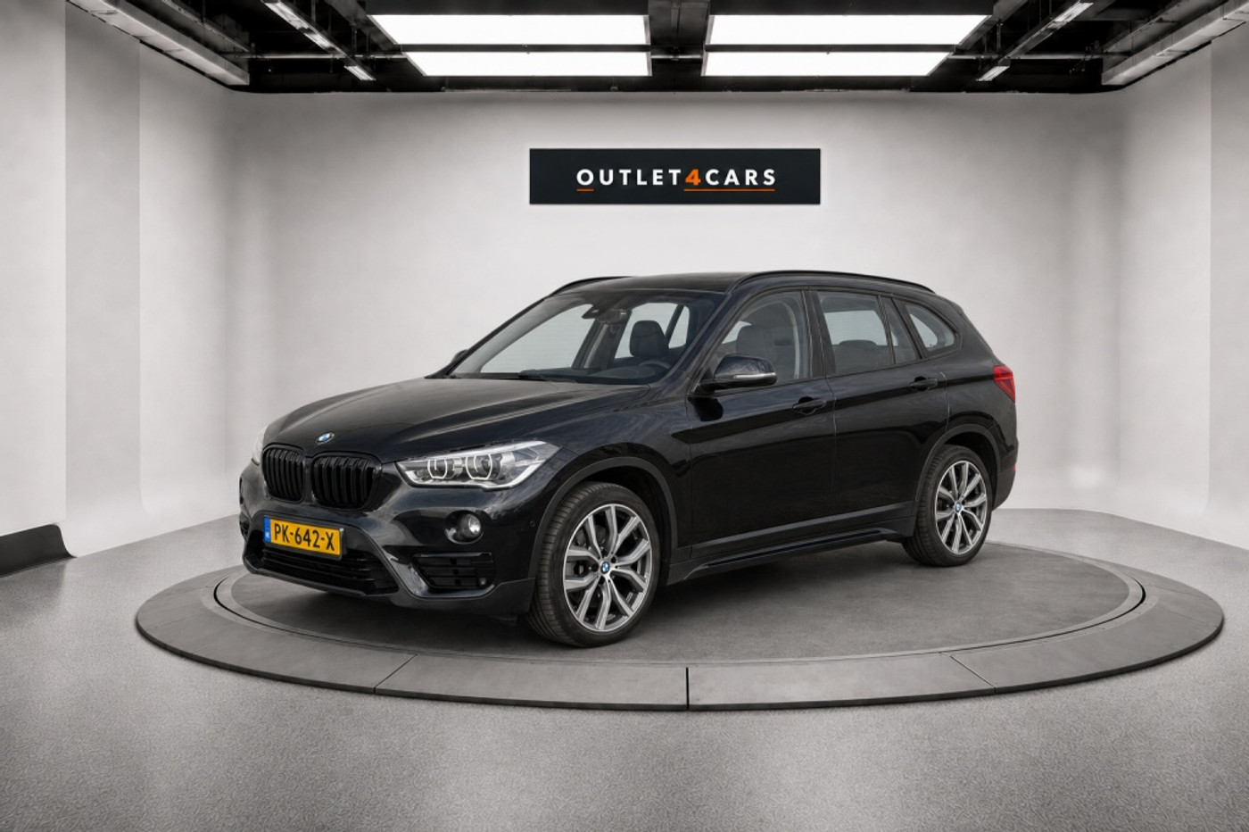 BMW X1 Xdrive25d xDrive25d High Executive M-Sport | Full-Option | Harman Kardon | 2015 - voorkant
