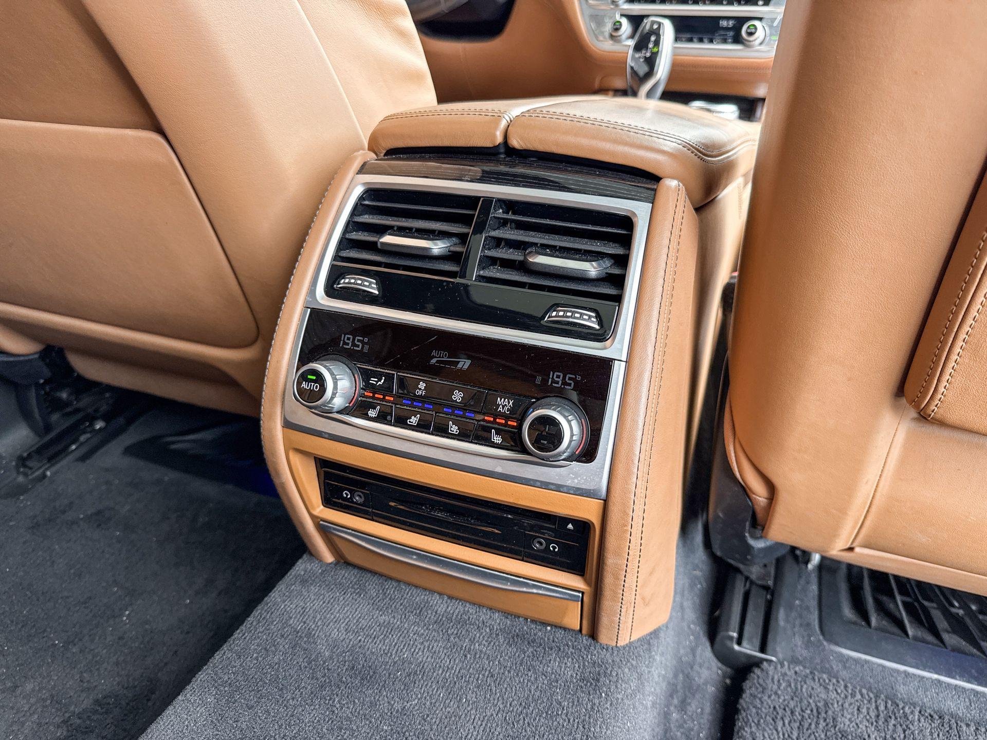 Foto van BMW M760li xDrive