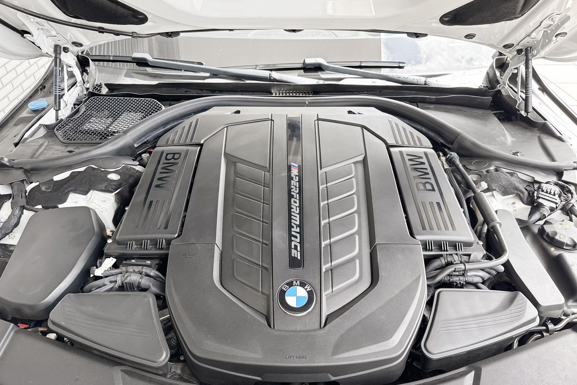 Foto van BMW M760li xDrive