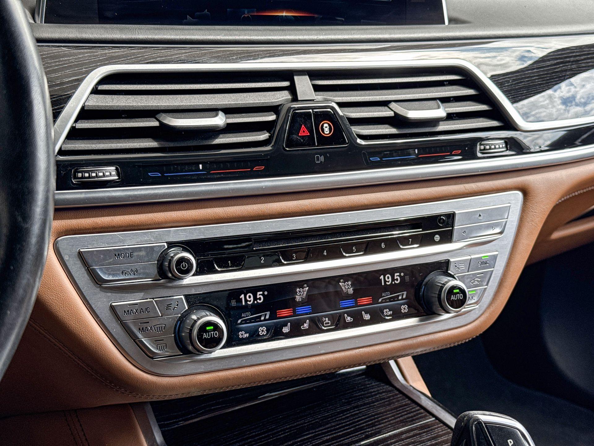 Foto van BMW M760li xDrive