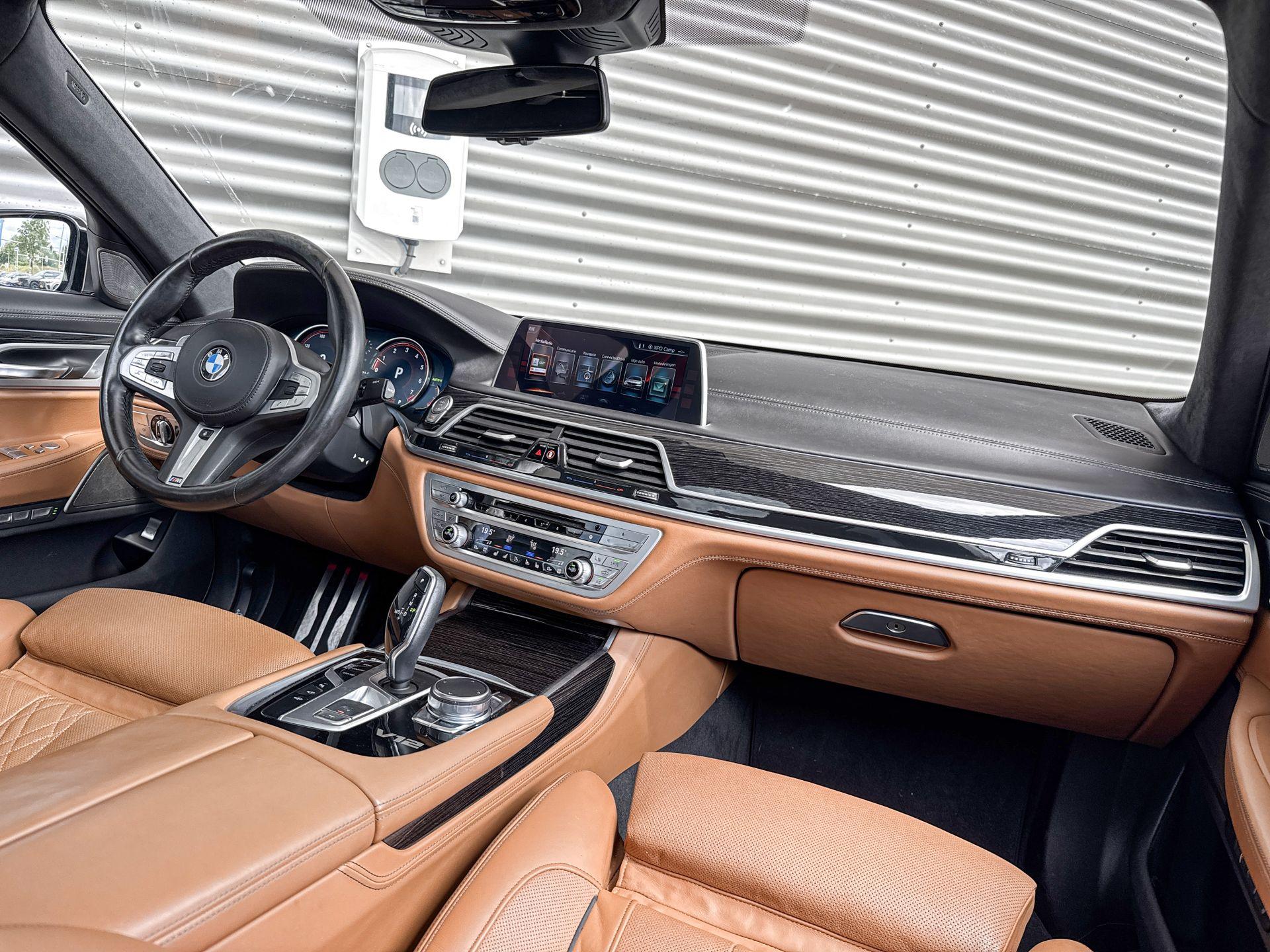 Foto van BMW M760li xDrive