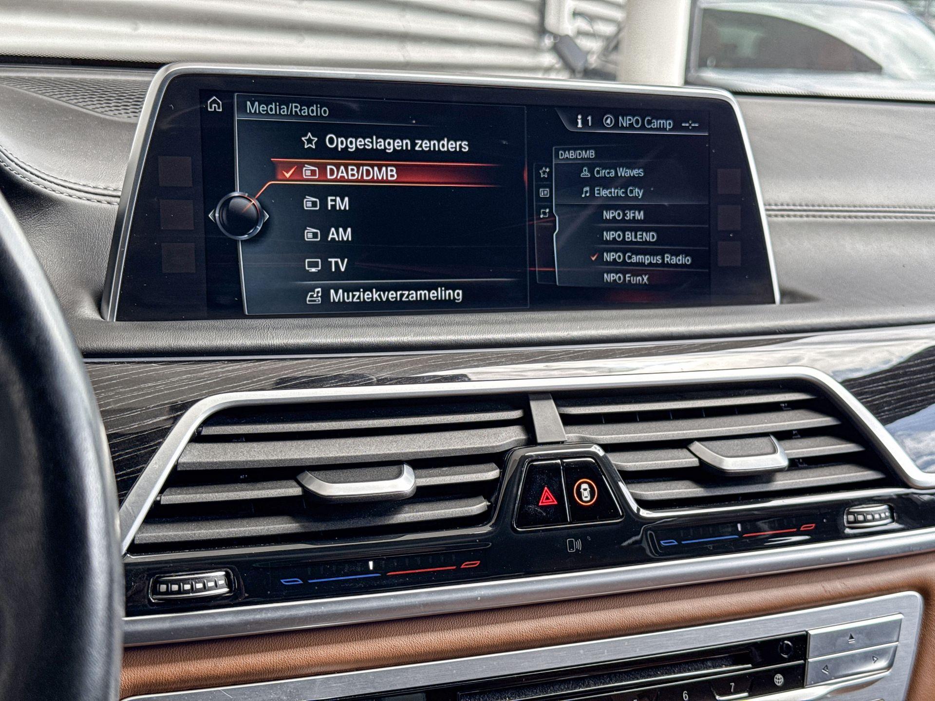 Foto van BMW M760li xDrive