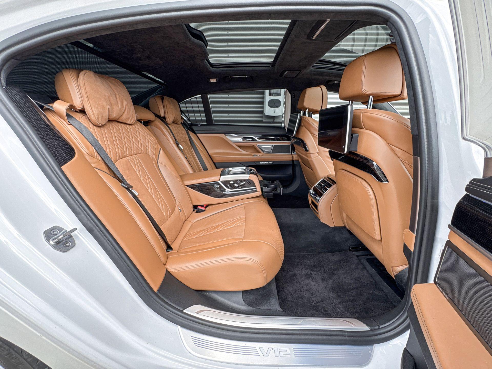 Foto van BMW M760li xDrive
