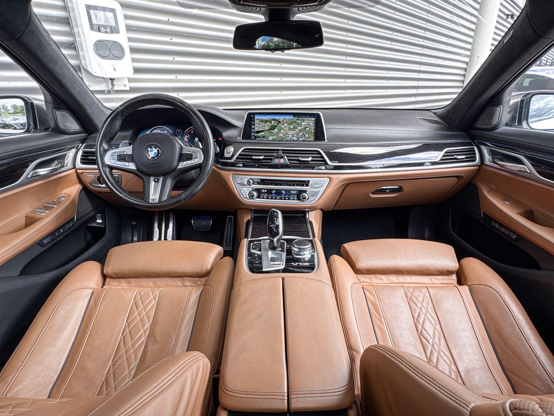Foto van BMW M760li xDrive