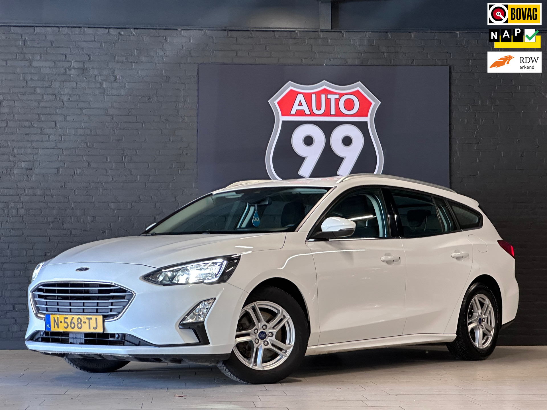 Ford Focus 1.0 EcoBoost Trend Edition Business 2022 - voorkant