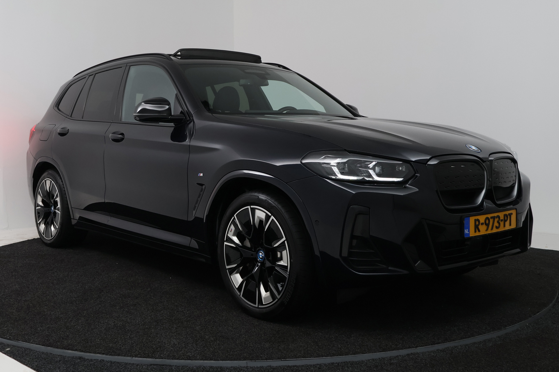 Foto van BMW Ix3