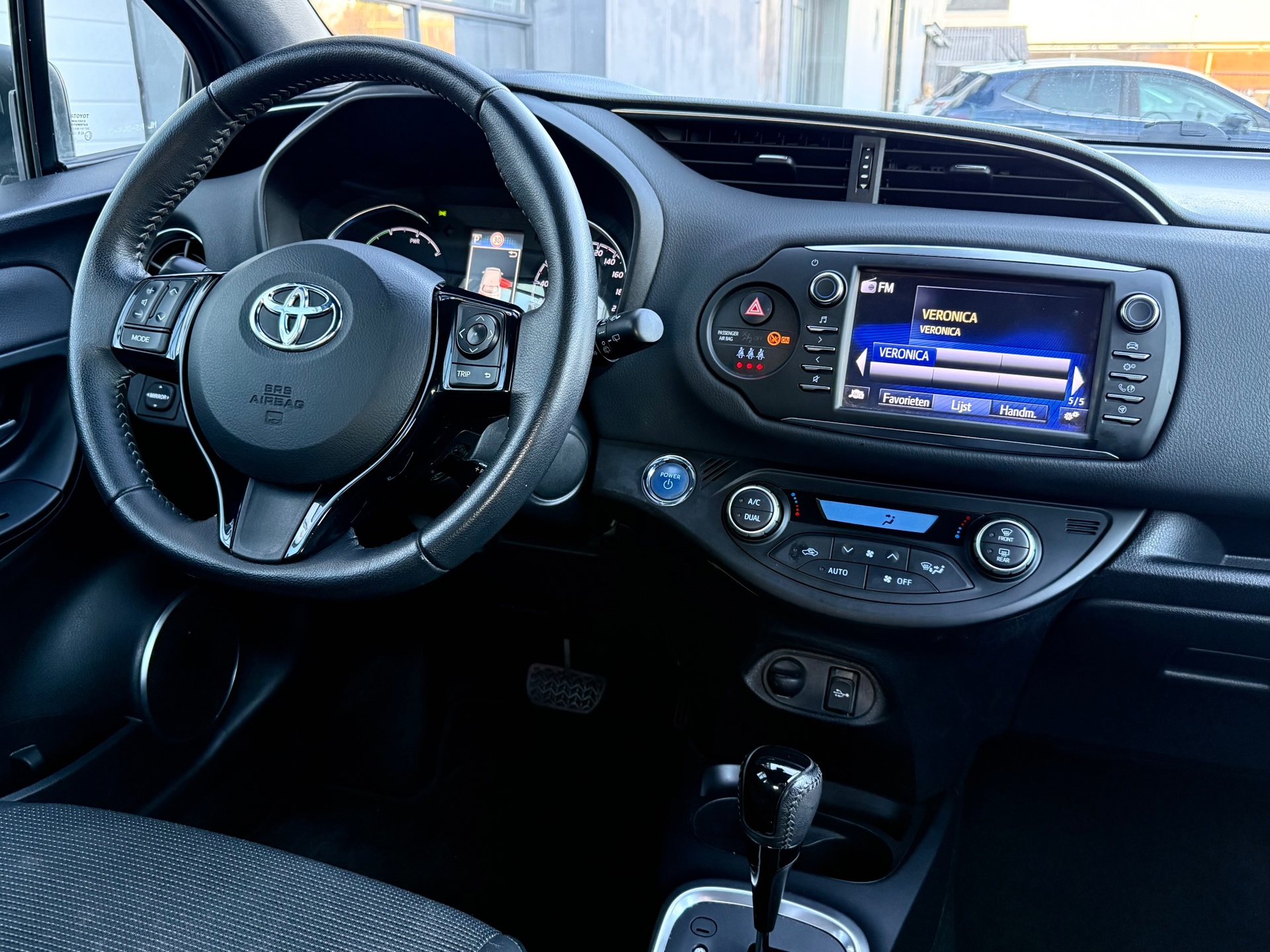 Foto van Toyota Toyota Yaris Hybrid