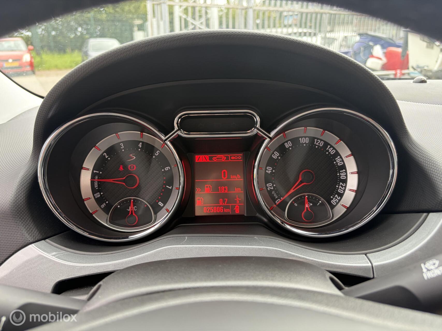 Foto van Opel Adam