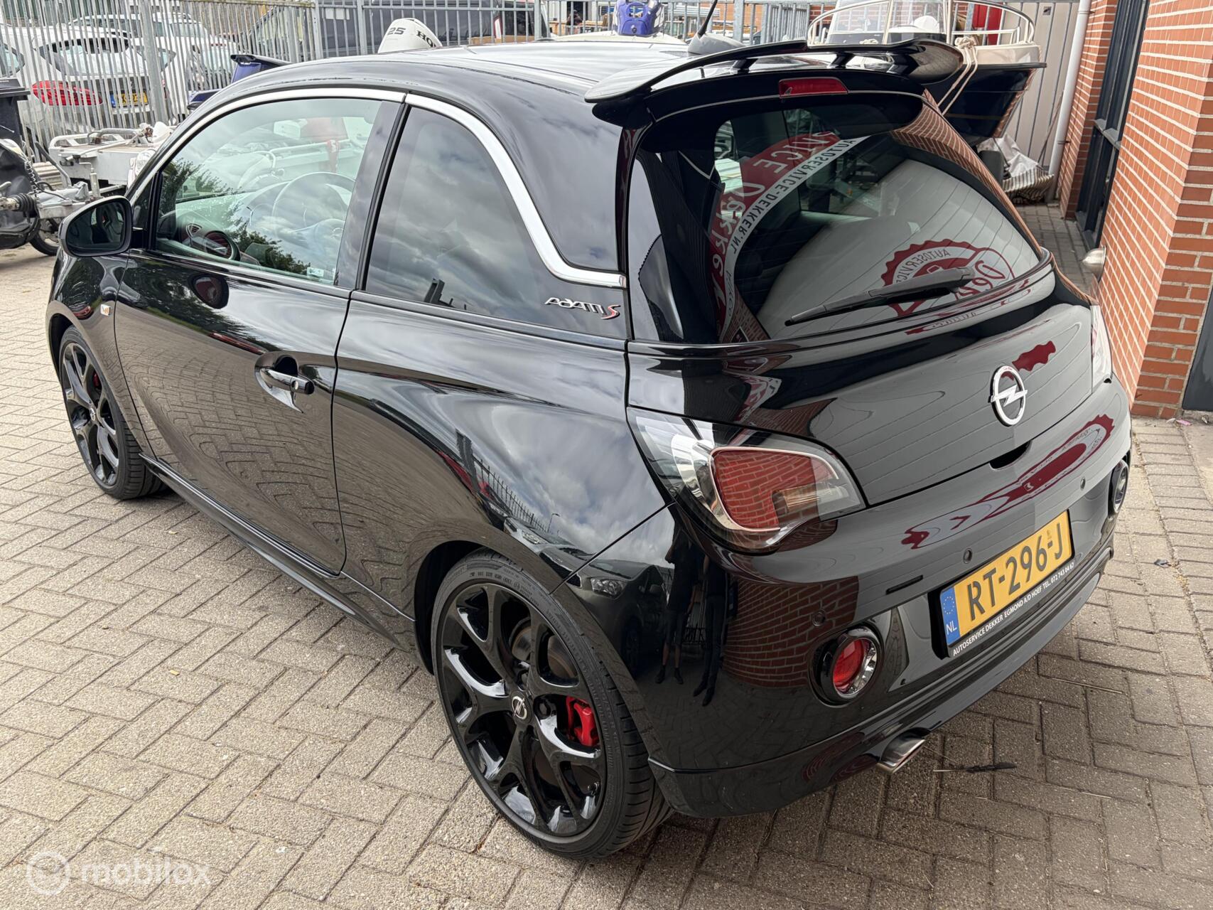 Foto van Opel Adam