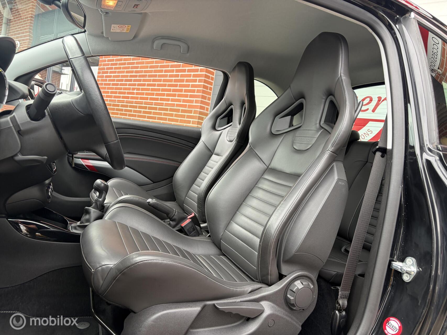 Foto van Opel Adam