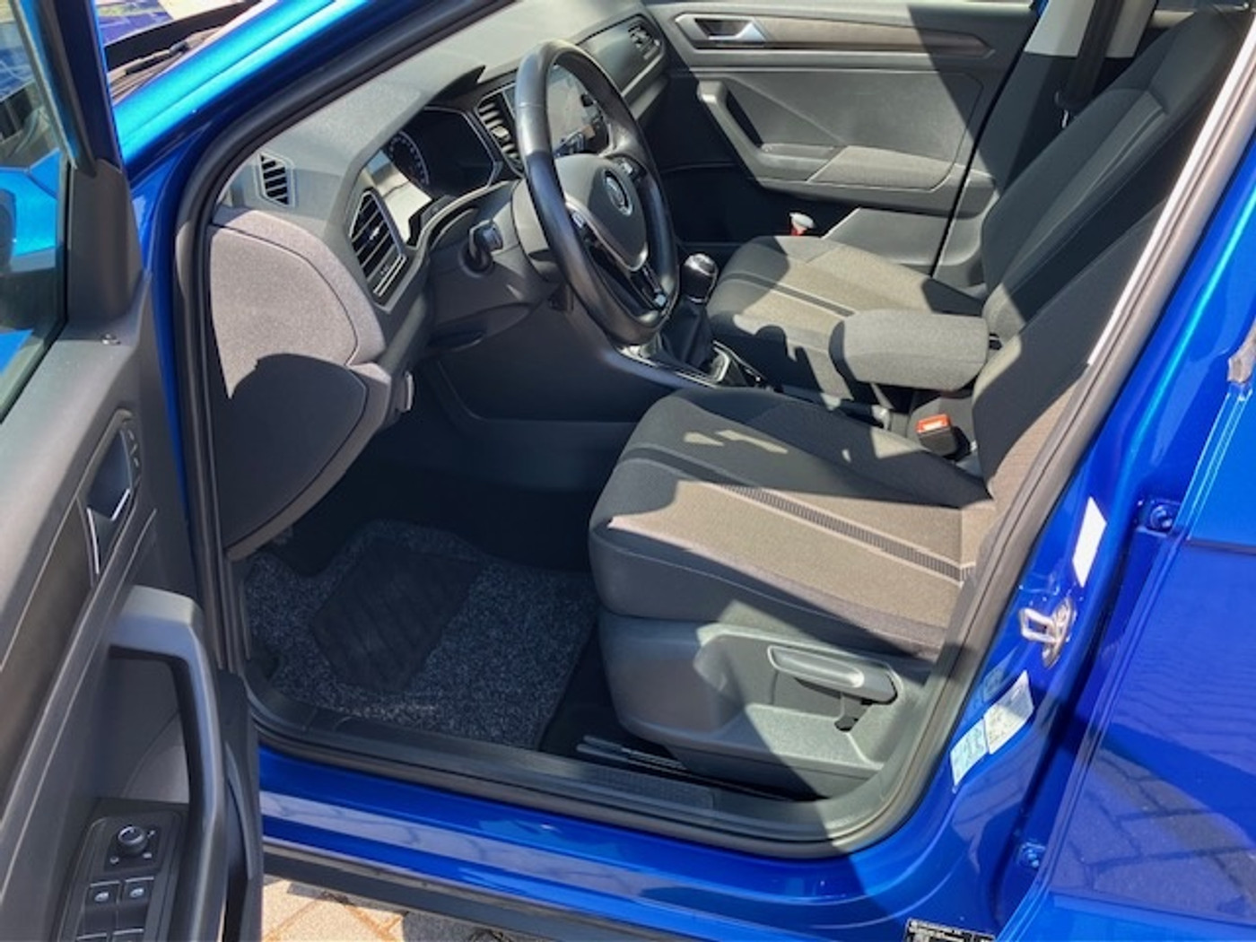 Foto van Volkswagen T-roc