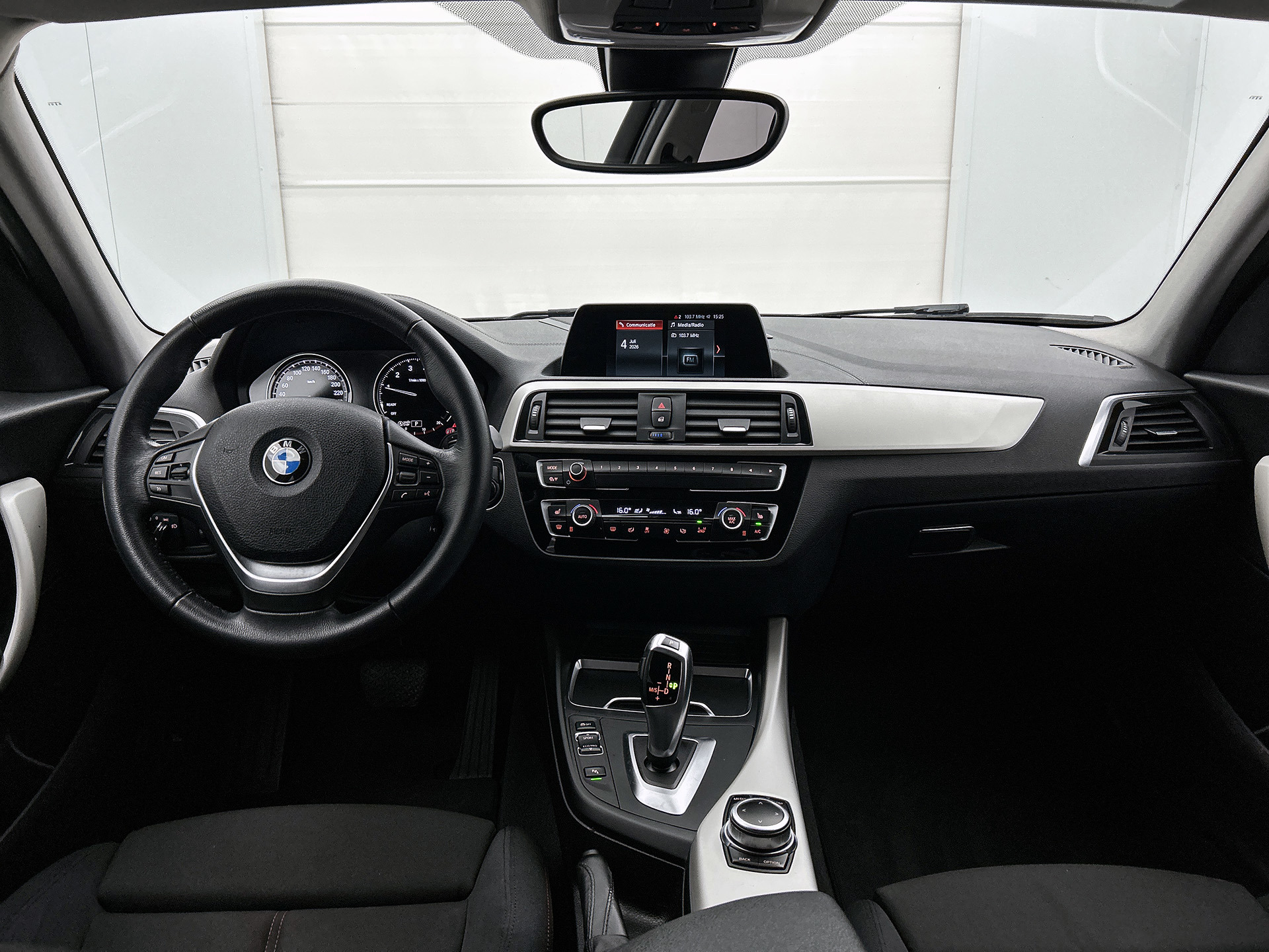Foto van BMW 118i