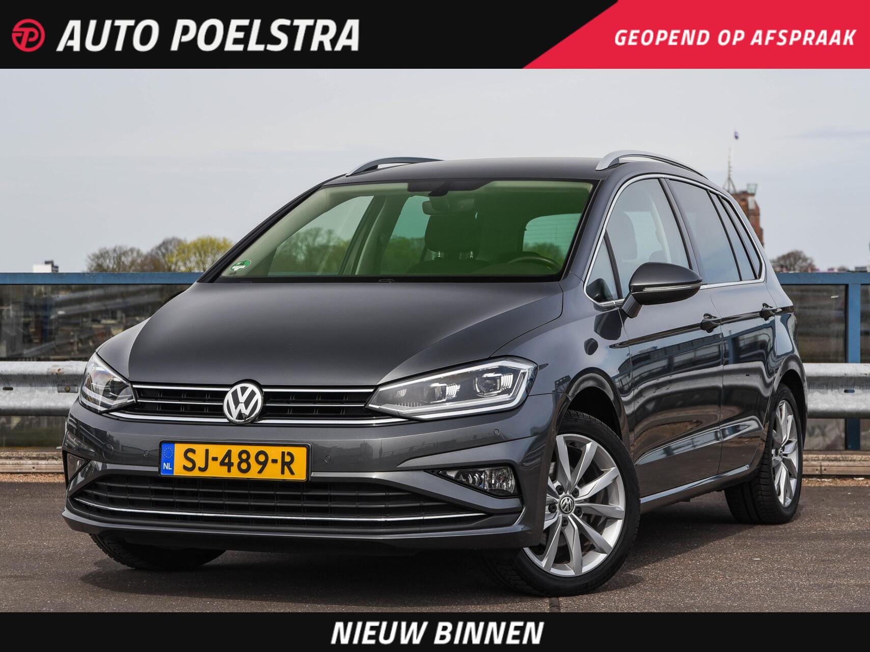 Volkswagen Golf Sportsvan 1.5 TSI 150 PK ACT Highline Edition | LED | ACC | Trekhaak | Apple Carplay Android Auto | Navigatie | Stoelverwarming | Massage | 17" 2018 - voorkant