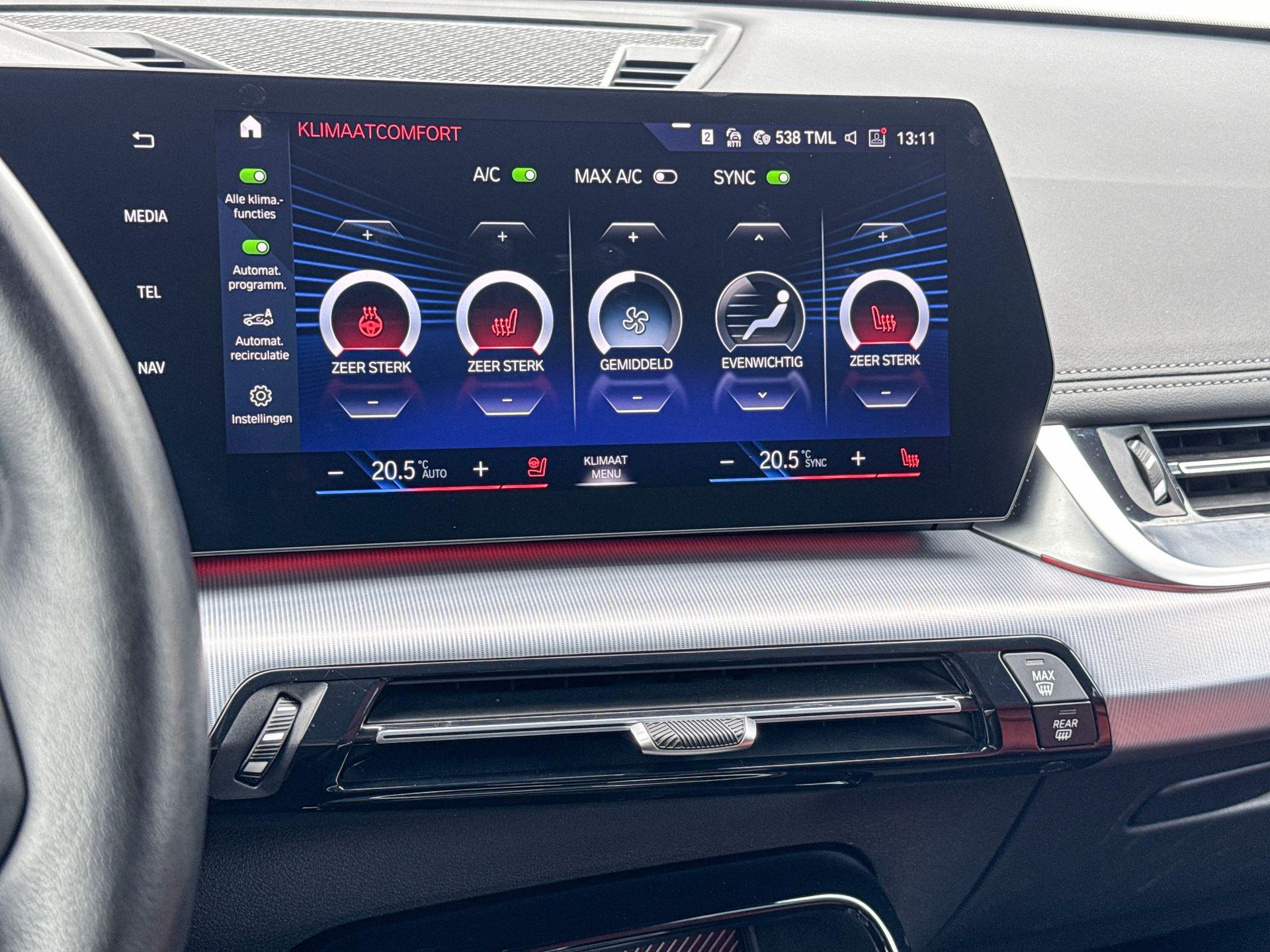 Foto van BMW Ix1 Xdrive30