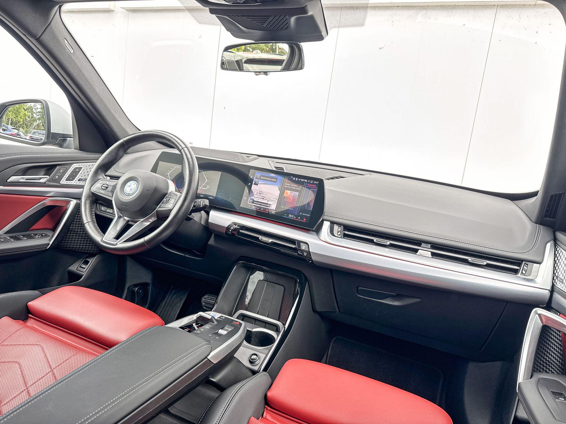 Foto van BMW Ix1 Xdrive30