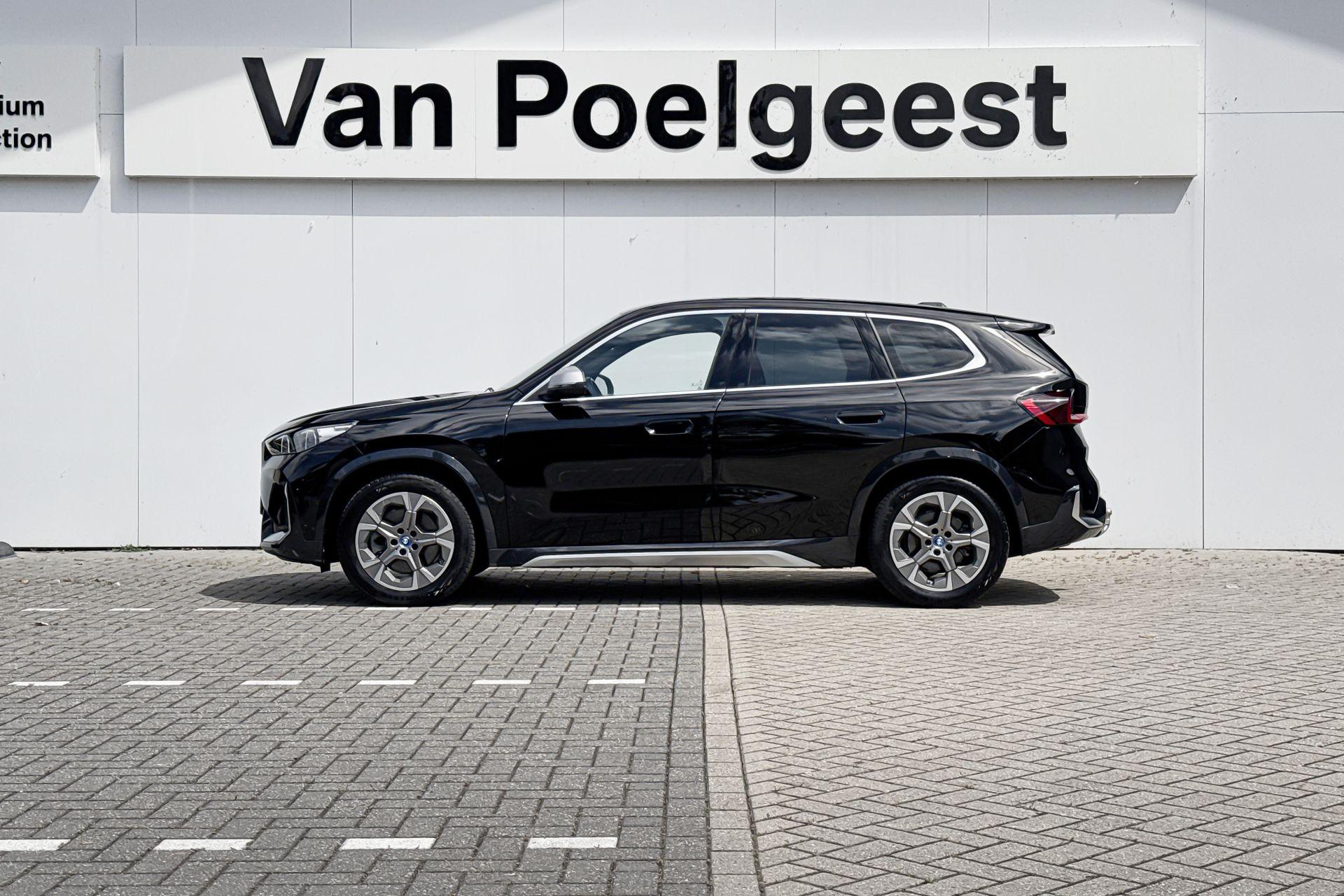 Foto van BMW Ix1 Xdrive30
