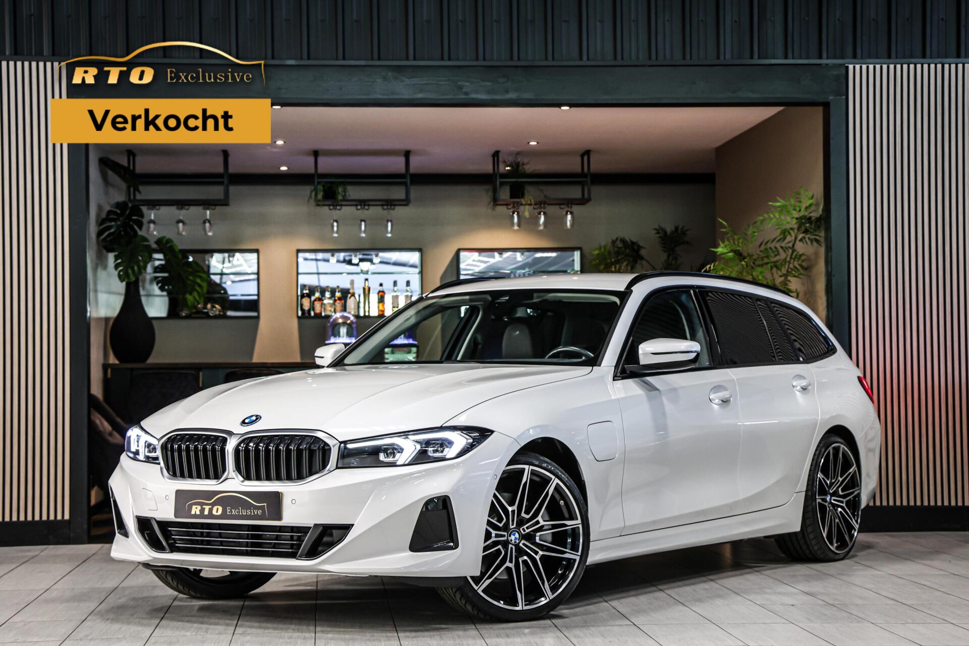 BMW 3-serie Touring 320e 2023 - voorkant