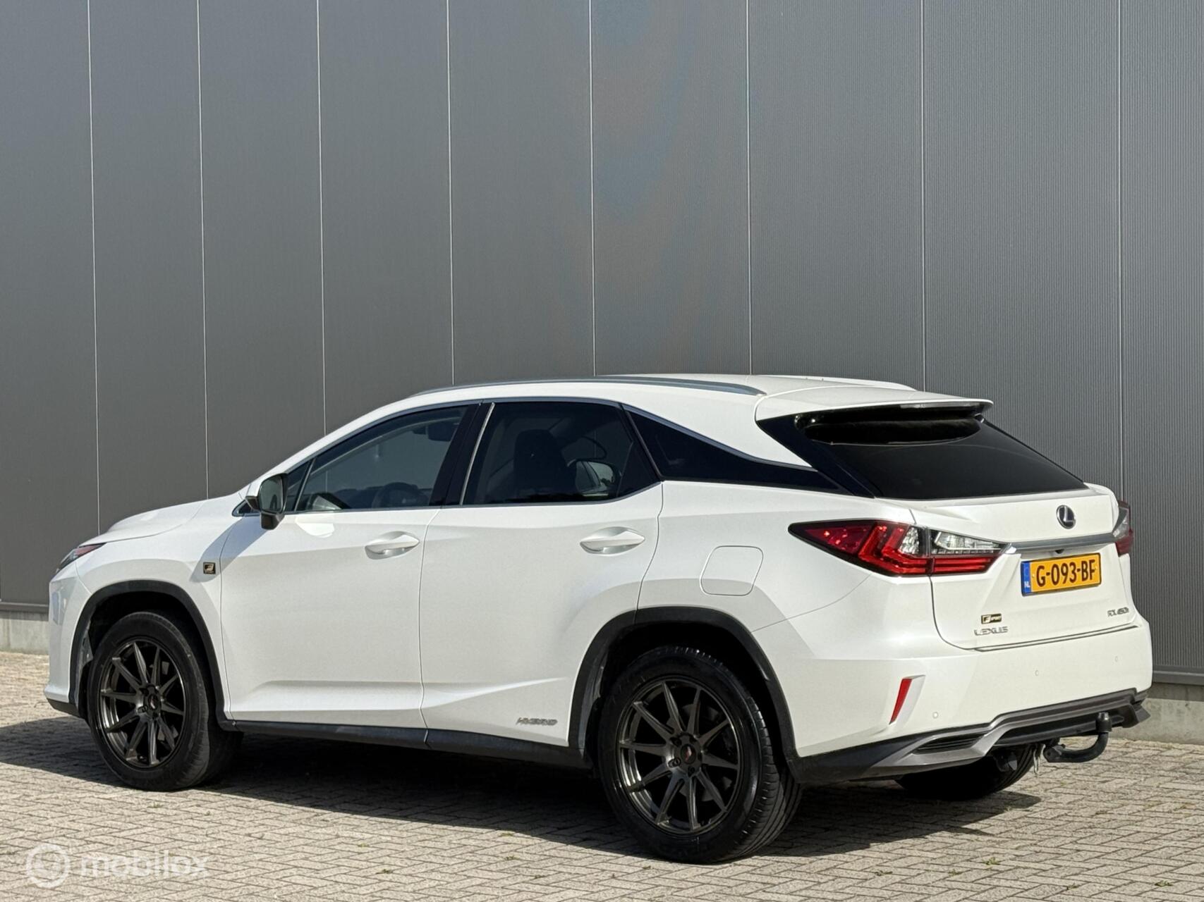 Foto van Lexus Lexus Rx450h