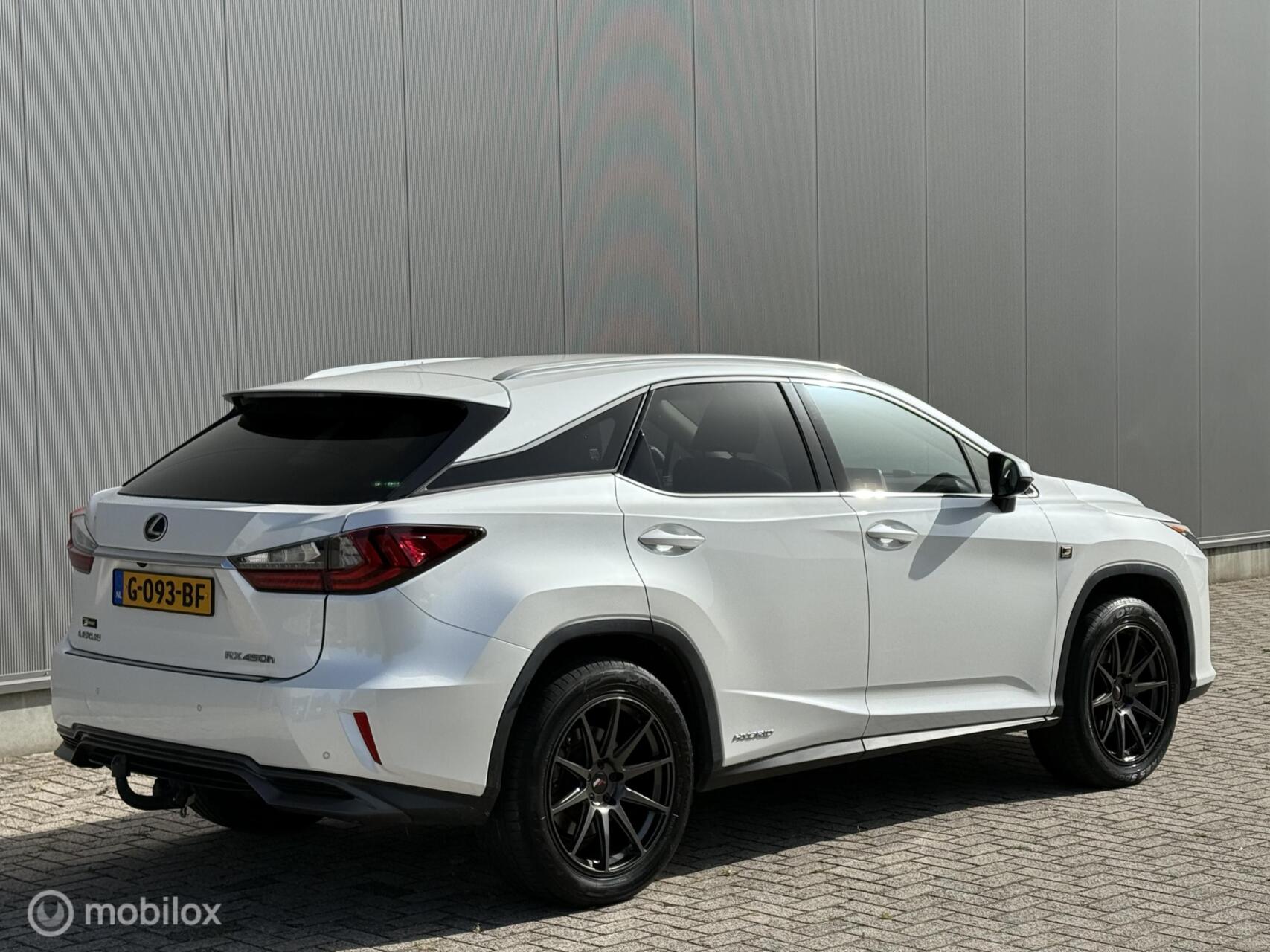 Foto van Lexus Lexus Rx450h