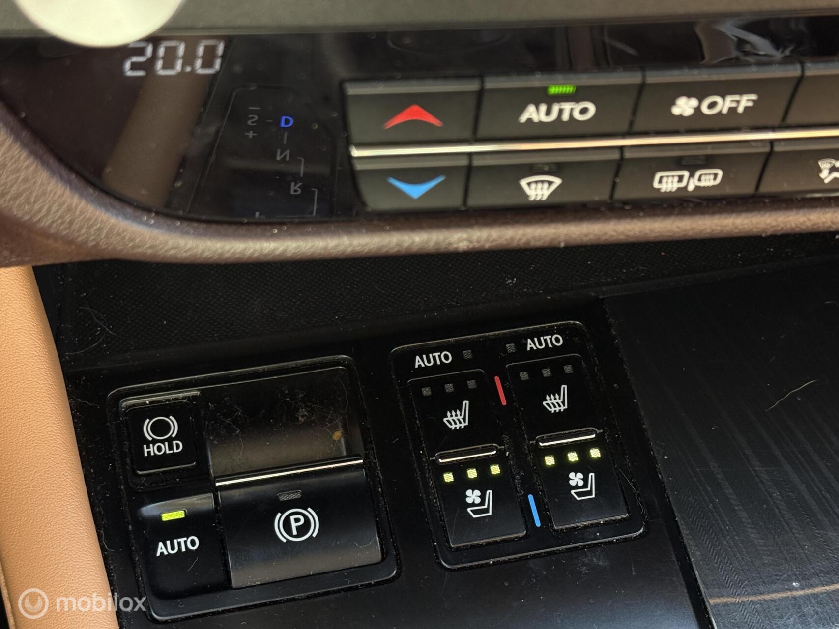 Foto van Lexus Lexus Rx450h