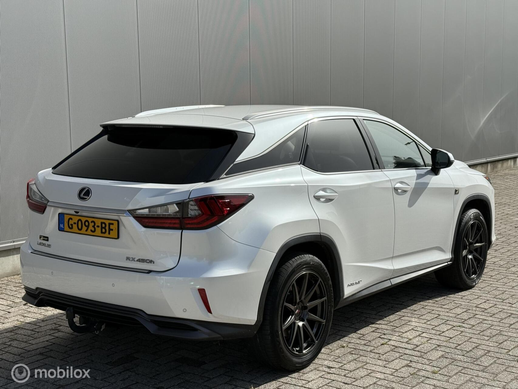 Foto van Lexus Lexus Rx450h